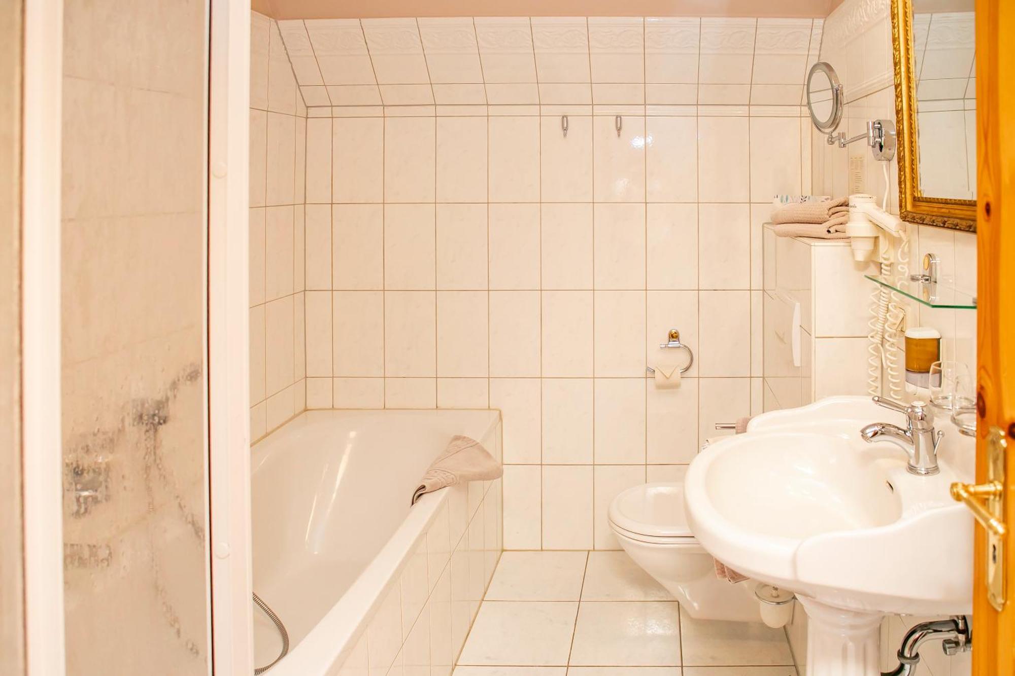 Doppelzimmer mit Seeblick