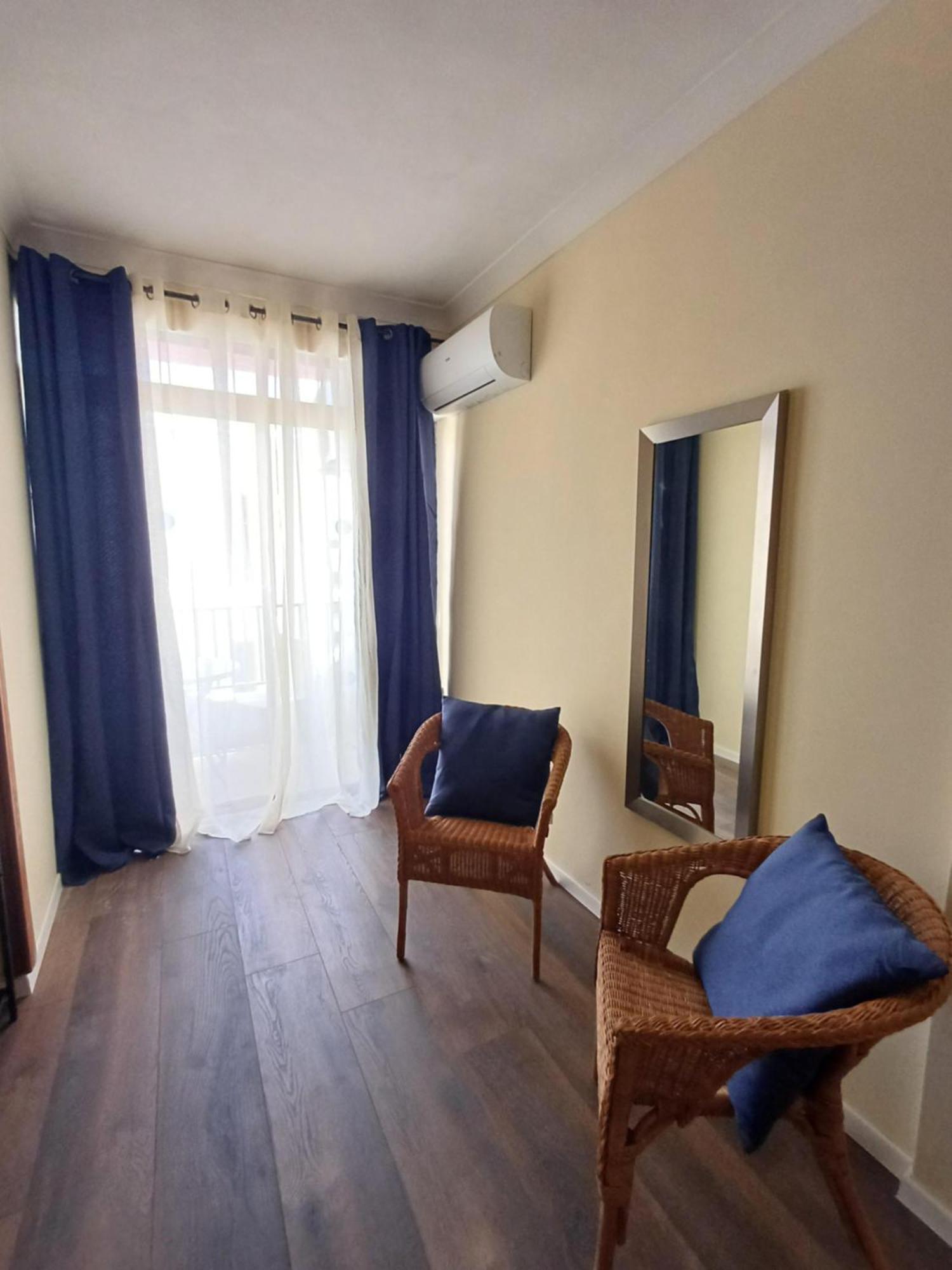 Deluxe Double Room,1588142086:JPEG