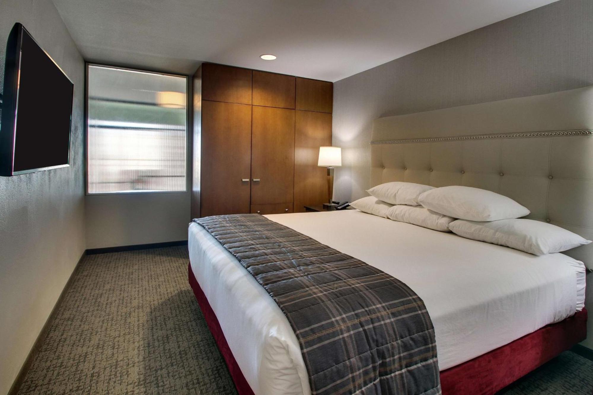 Suite met Kingsize Bed en Balkon