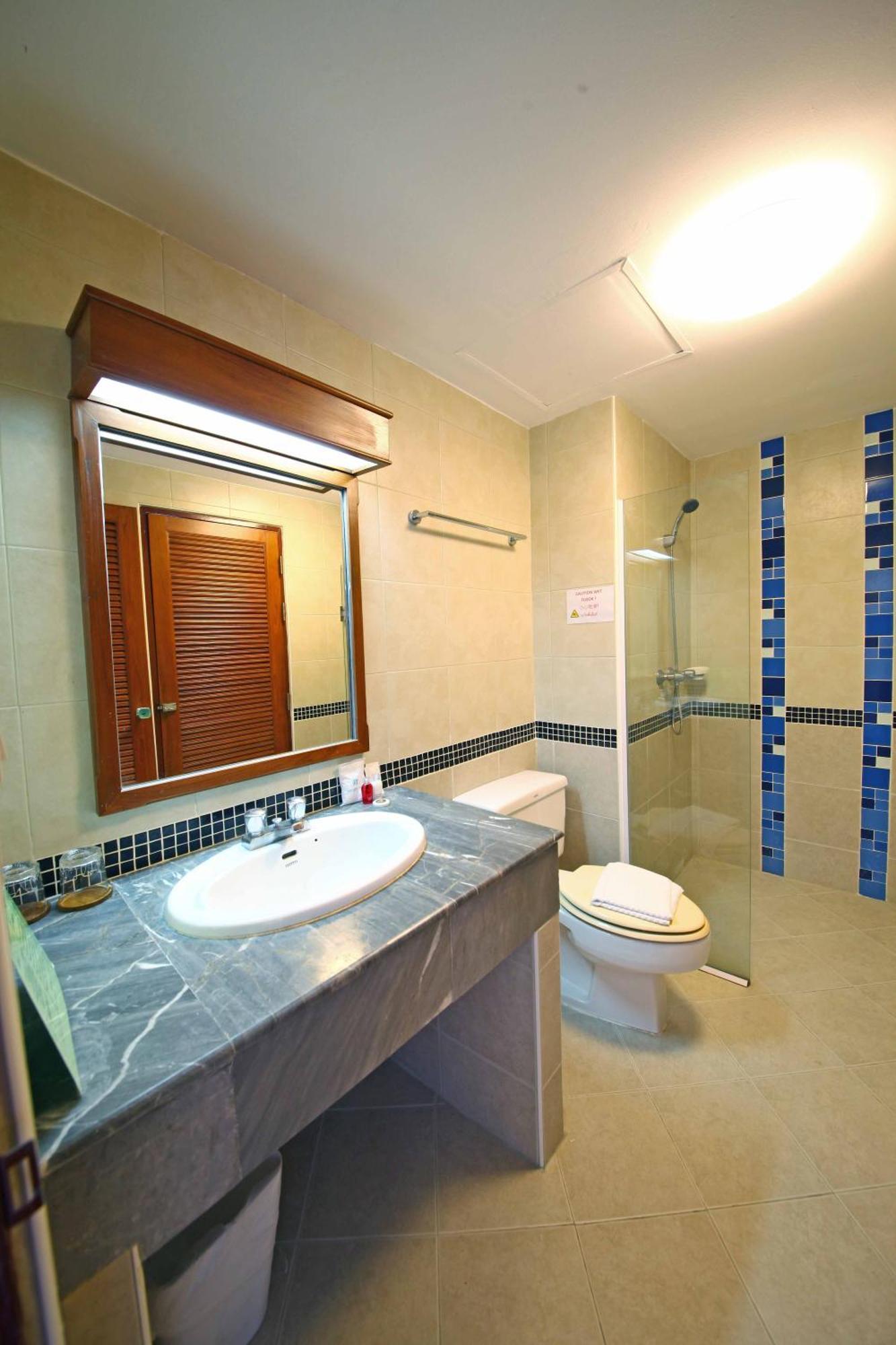 Luxury Triple Room