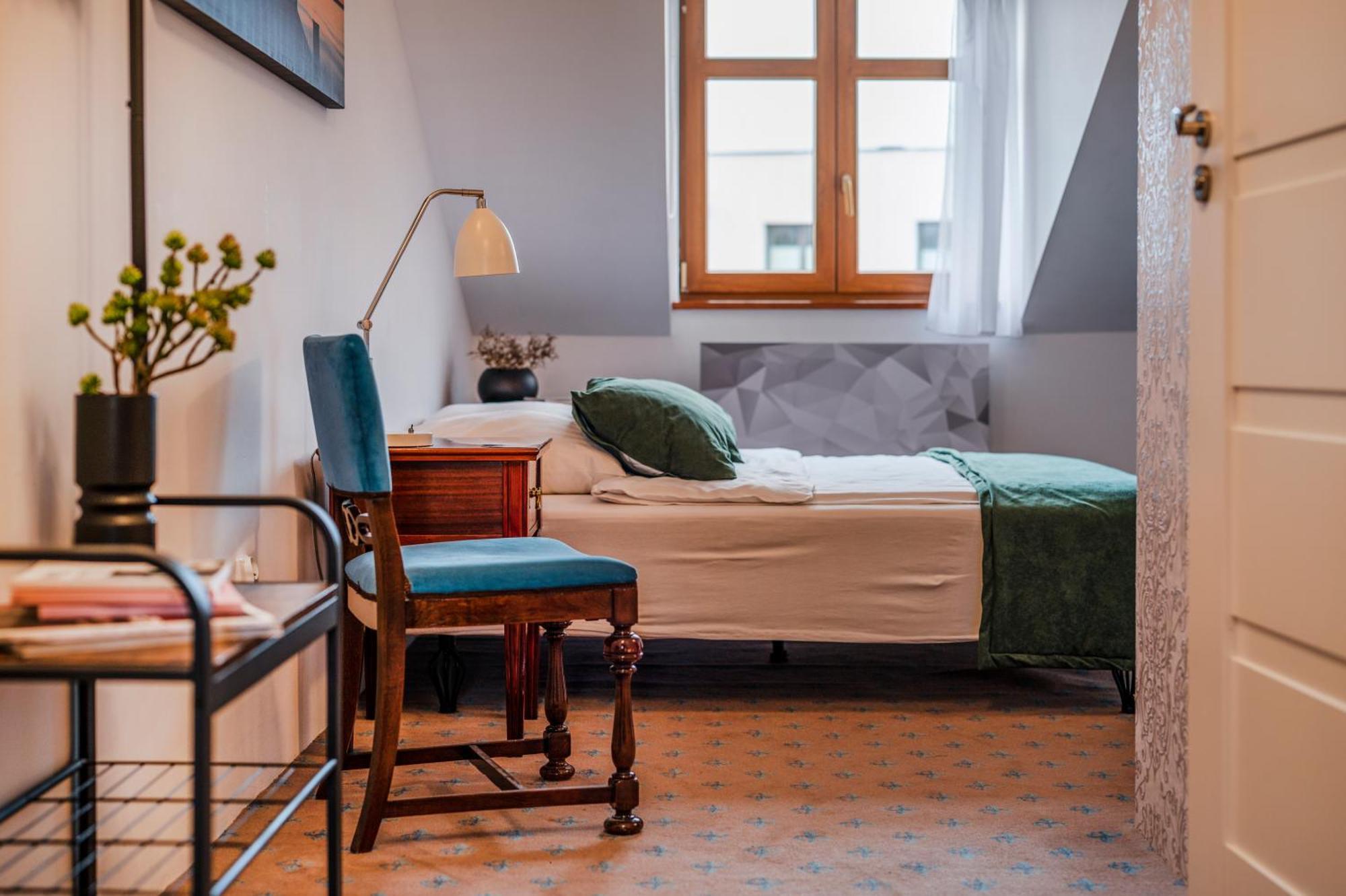 Standard Single Room