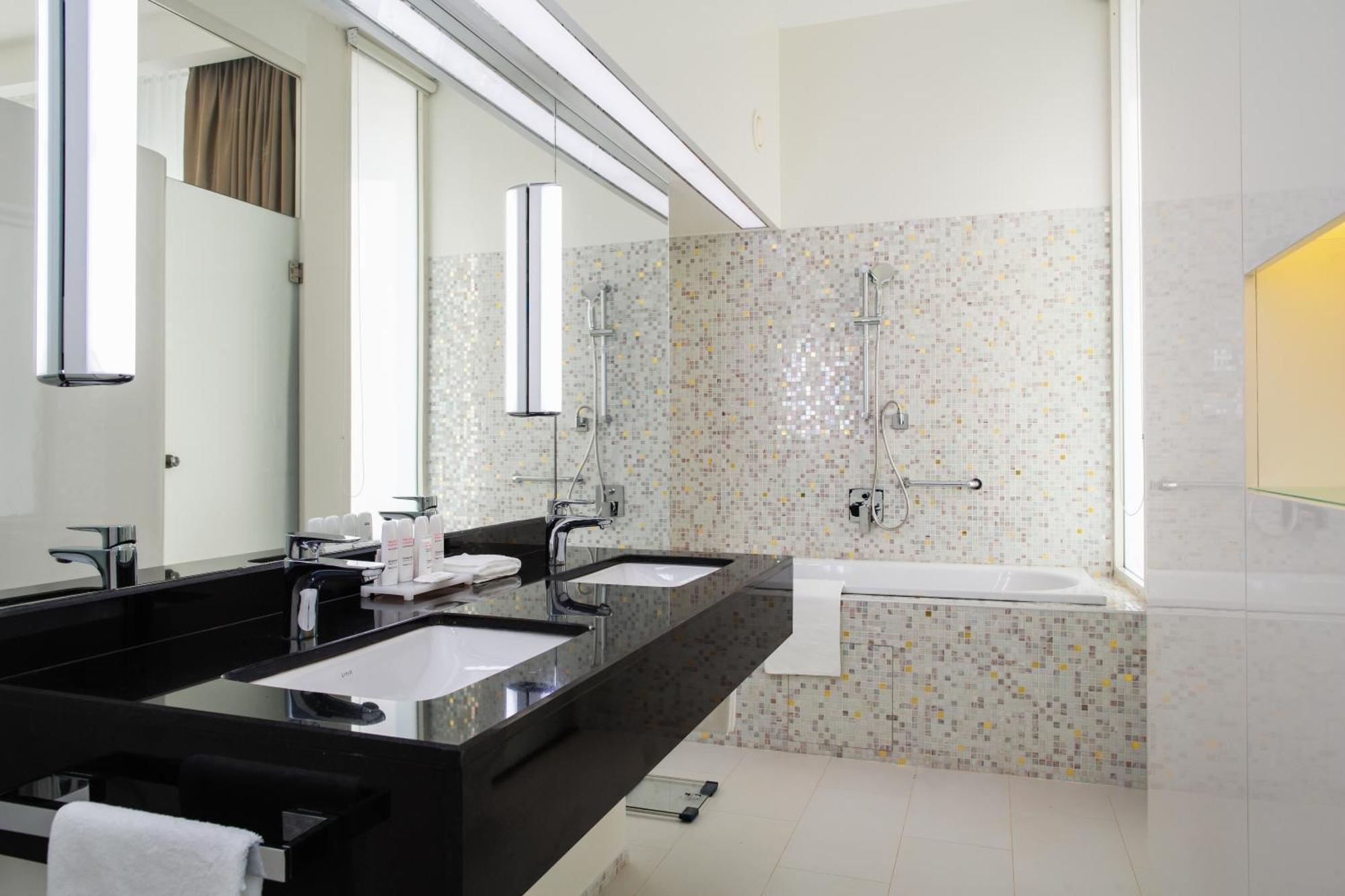 Suite mit Terrasse und Zugang zur Lounge
