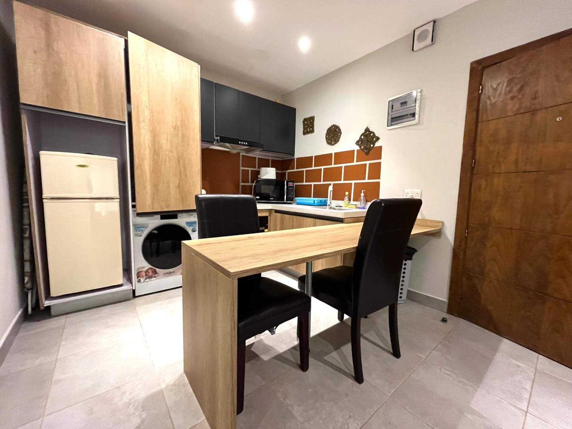 Appartement met 1 Slaapkamer en Uitzicht op het Zwembad