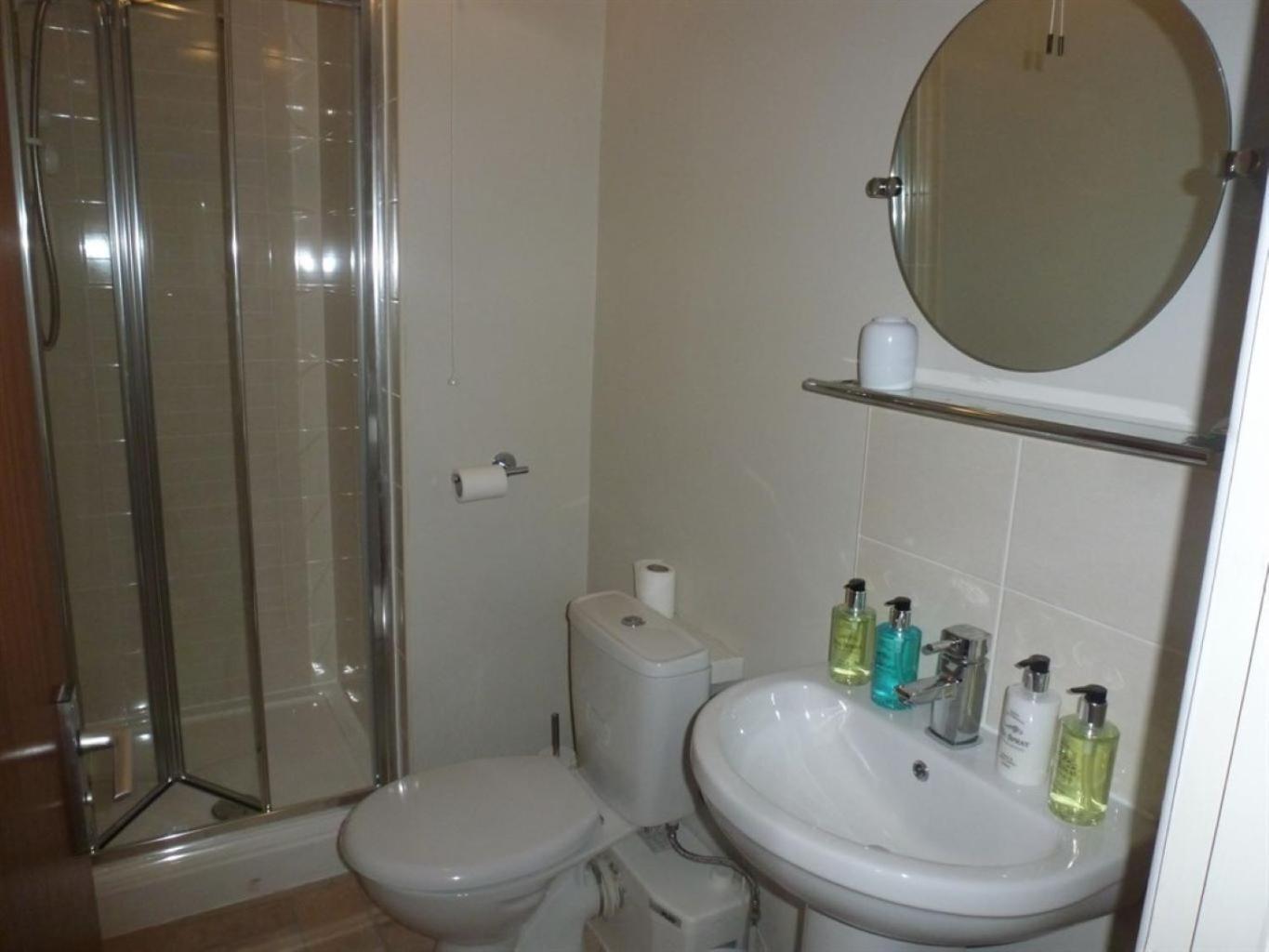 Triple Room Shower,1631606729:JPEG