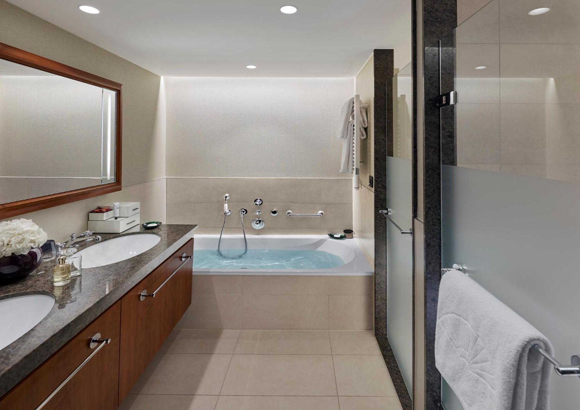 Quarto Superior com Vista do Lago