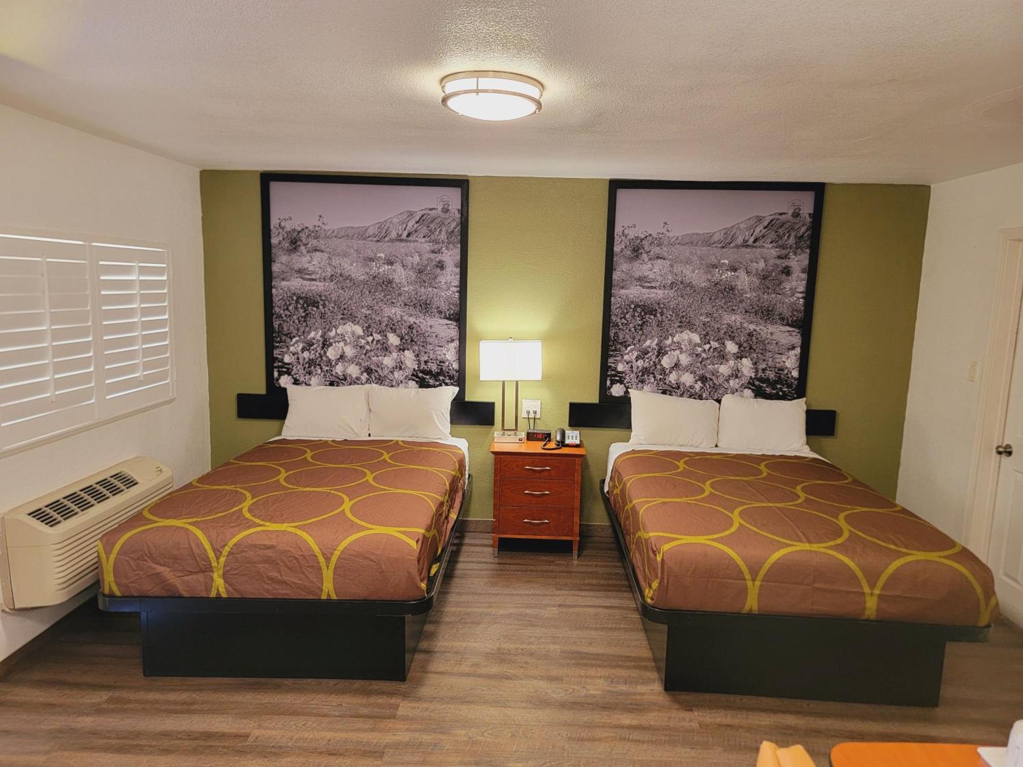 Double Room with Two Double Beds - Non-Smoking