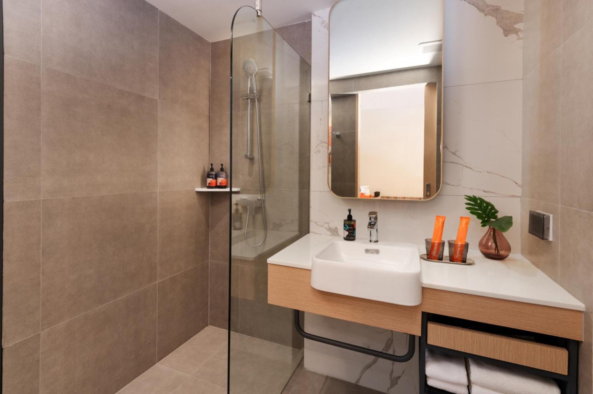 Lumen City View Twin