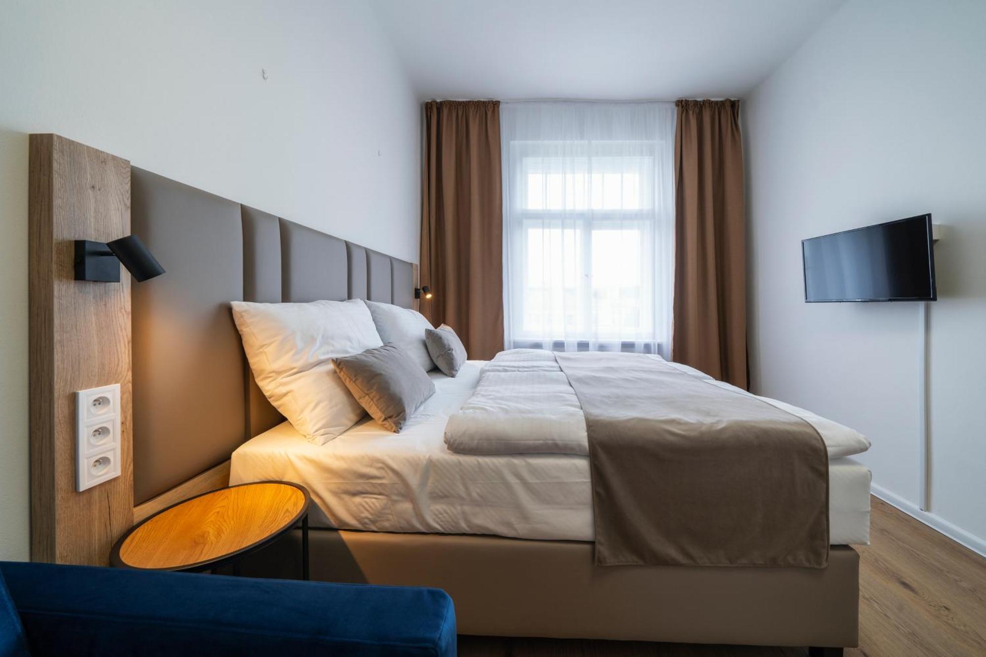 Triple Room with Shared Bathroom,1589004917:JPEG