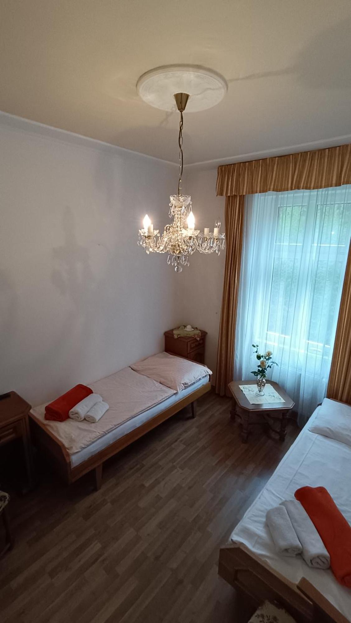 Zweibettzimmer