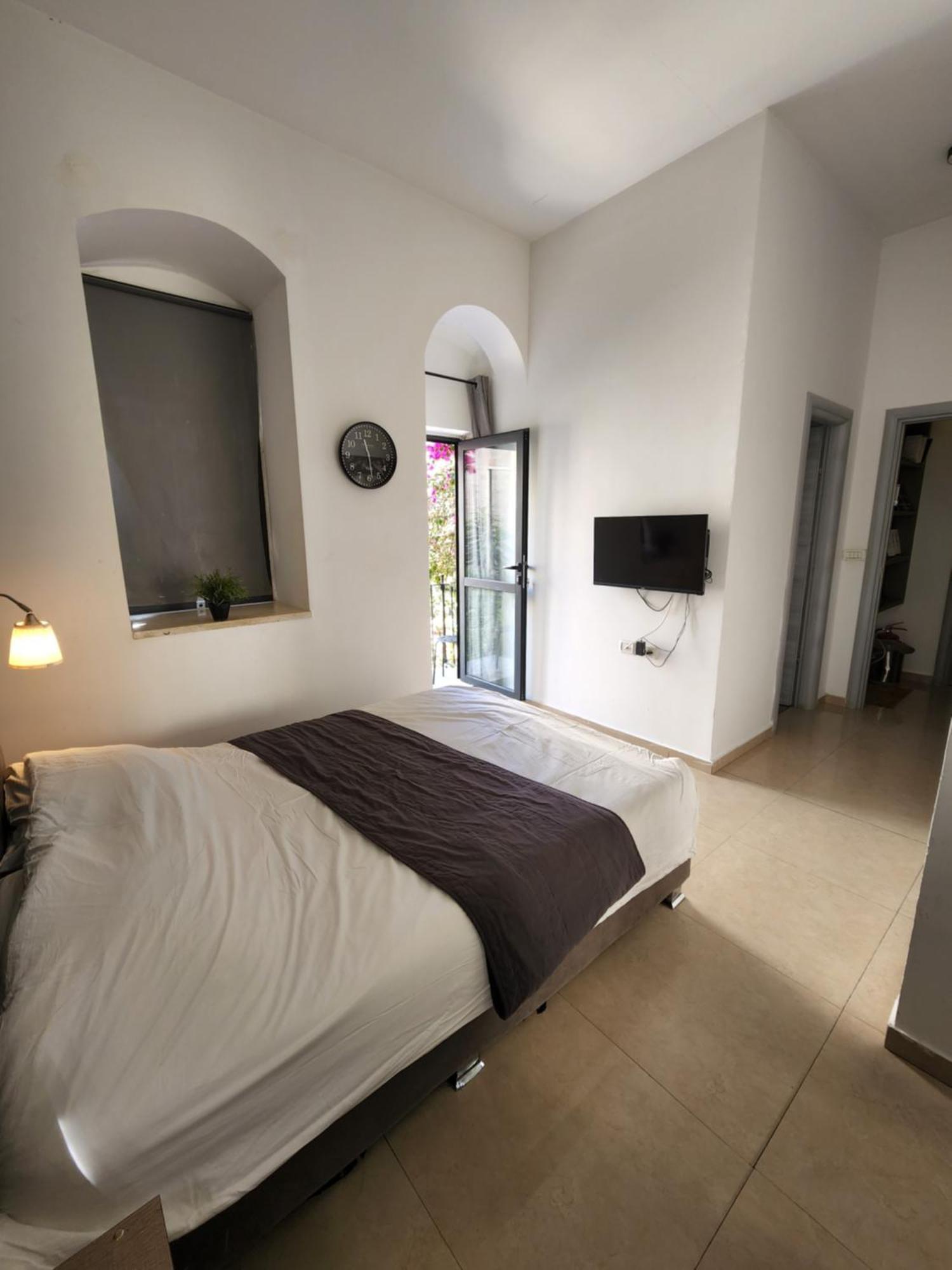 Deluxe Double Room Balcony,1589110026:JPEG