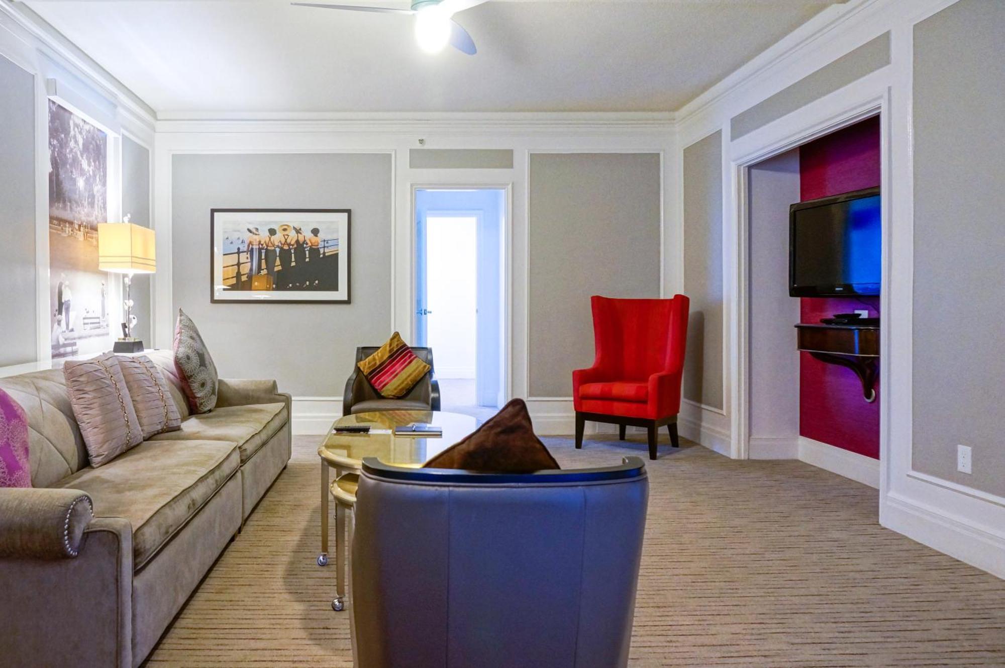 One-Bedroom Suite