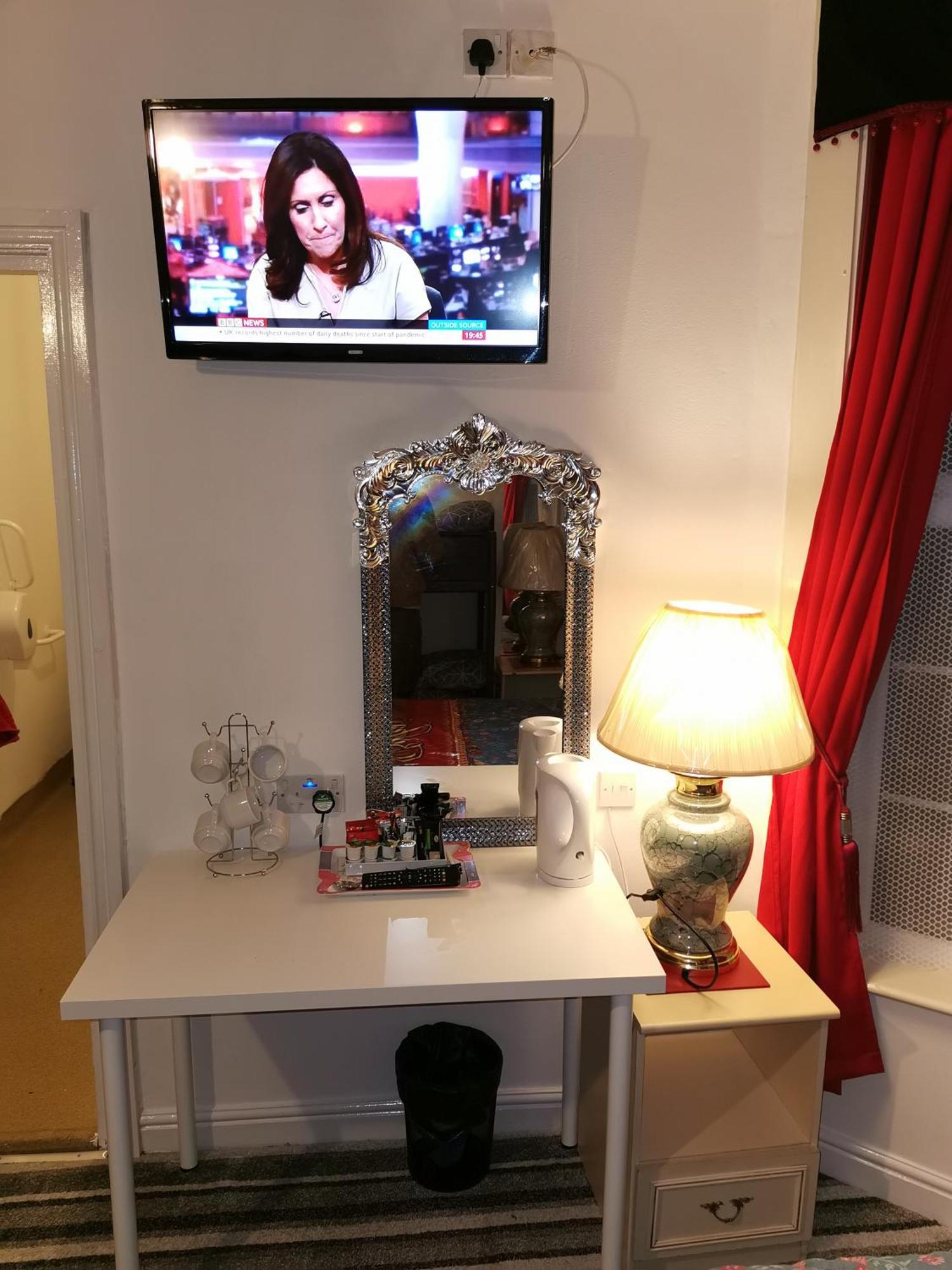 Family Room,1589515848:JPEG