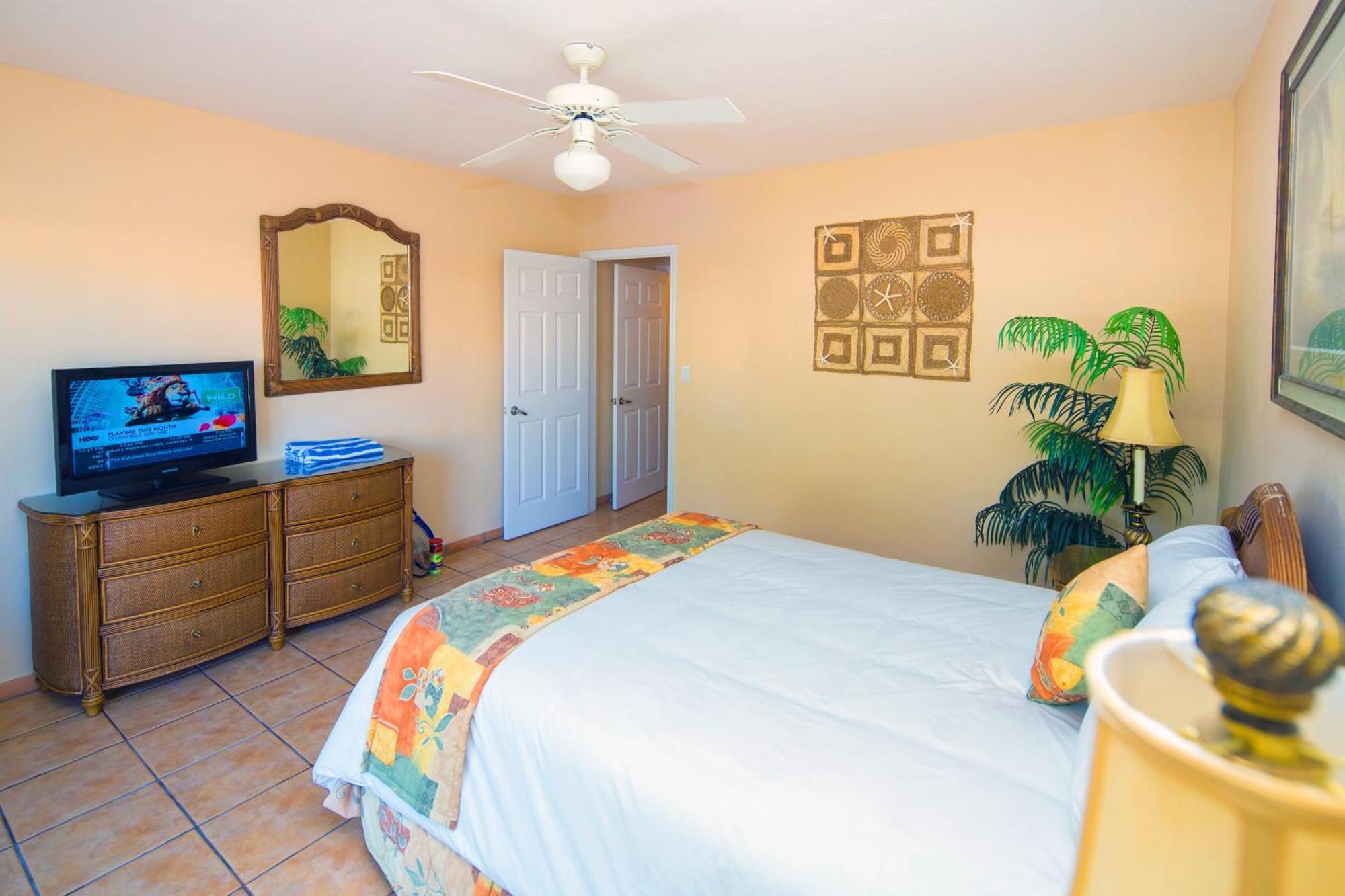 Two-Bedroom Suite Marina View