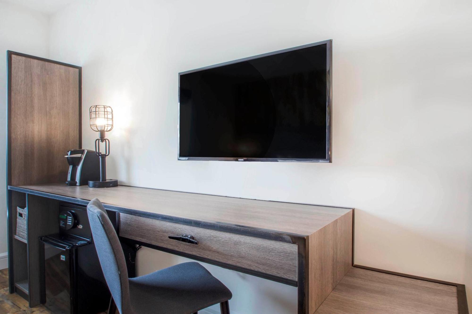 Habitación Doble Estándar con vistas a la ciudad - No fumadores