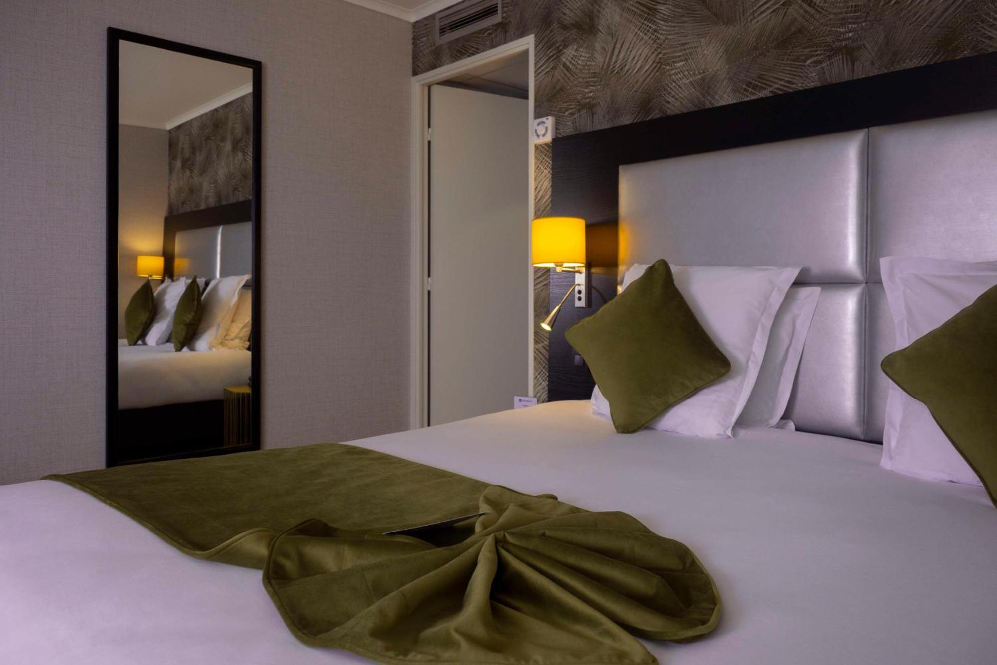 Superior King Room
