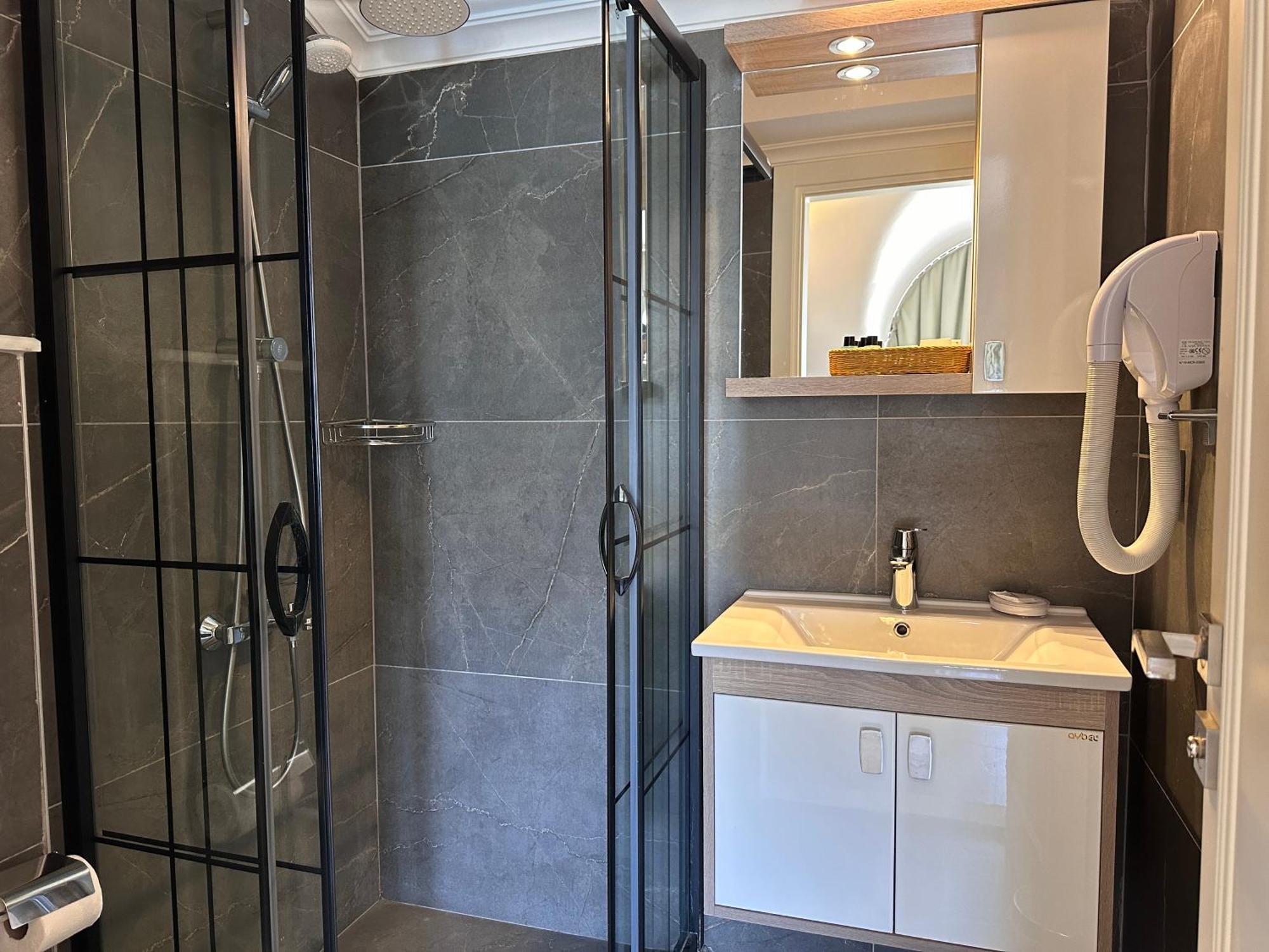 Deluxe Çift Kişilik Oda - Deniz Manzaralı