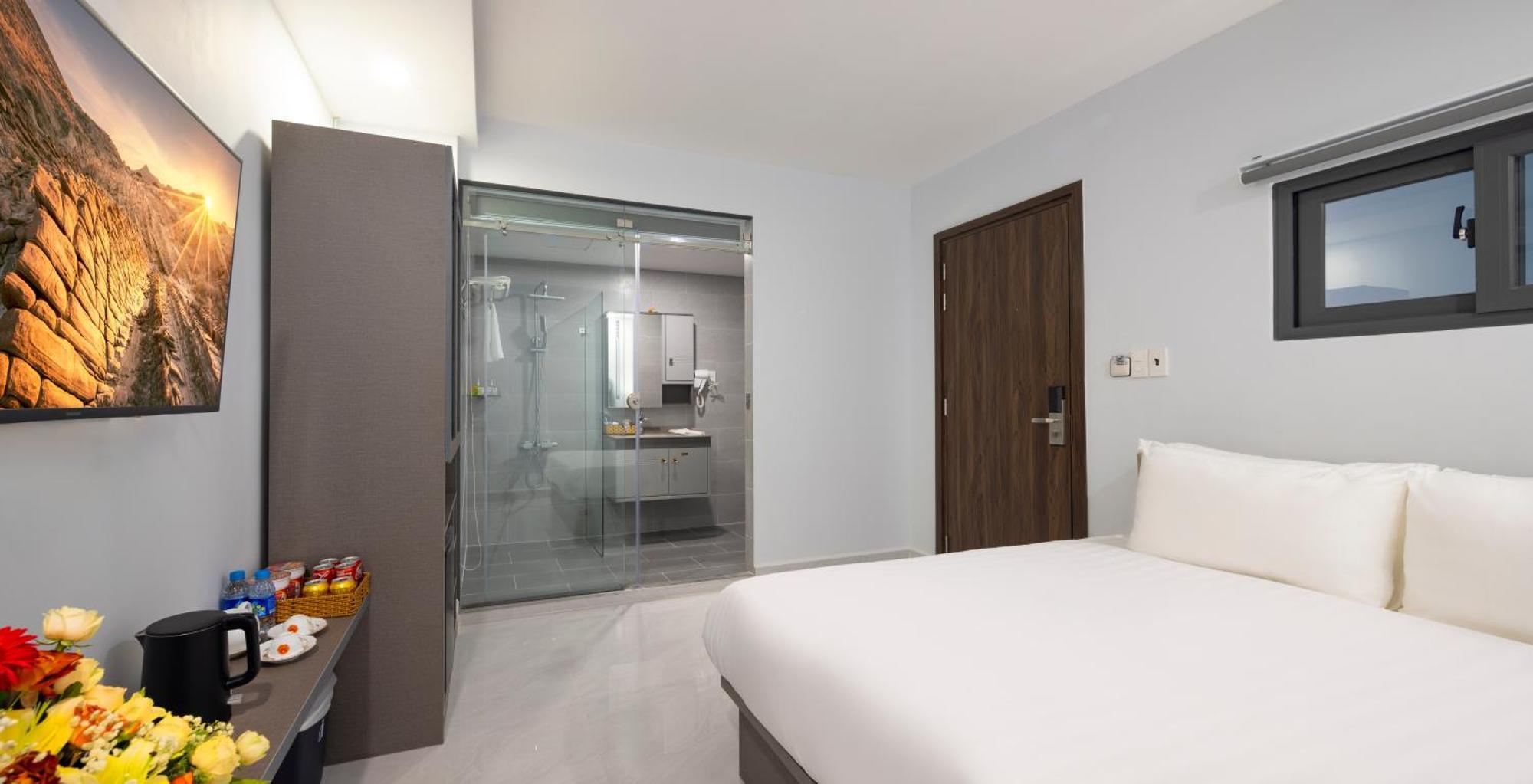 Queen Room