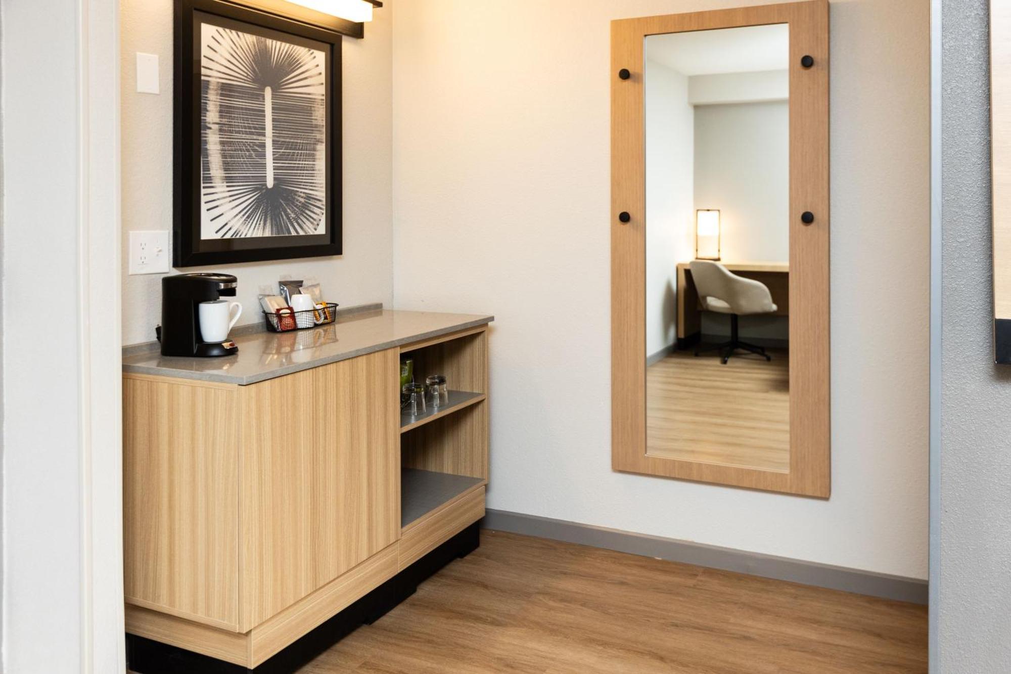 King Room with Sofa Bed - High Floor