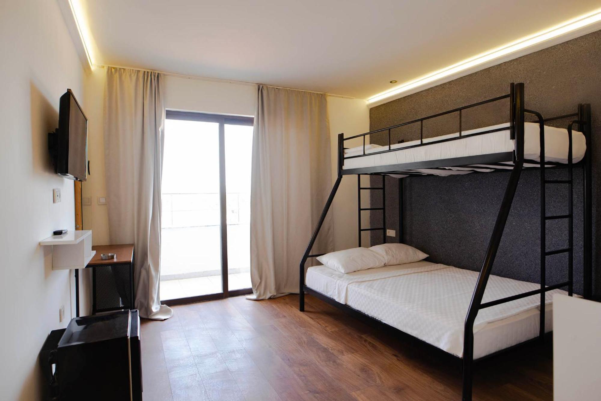 Basic Triple Room