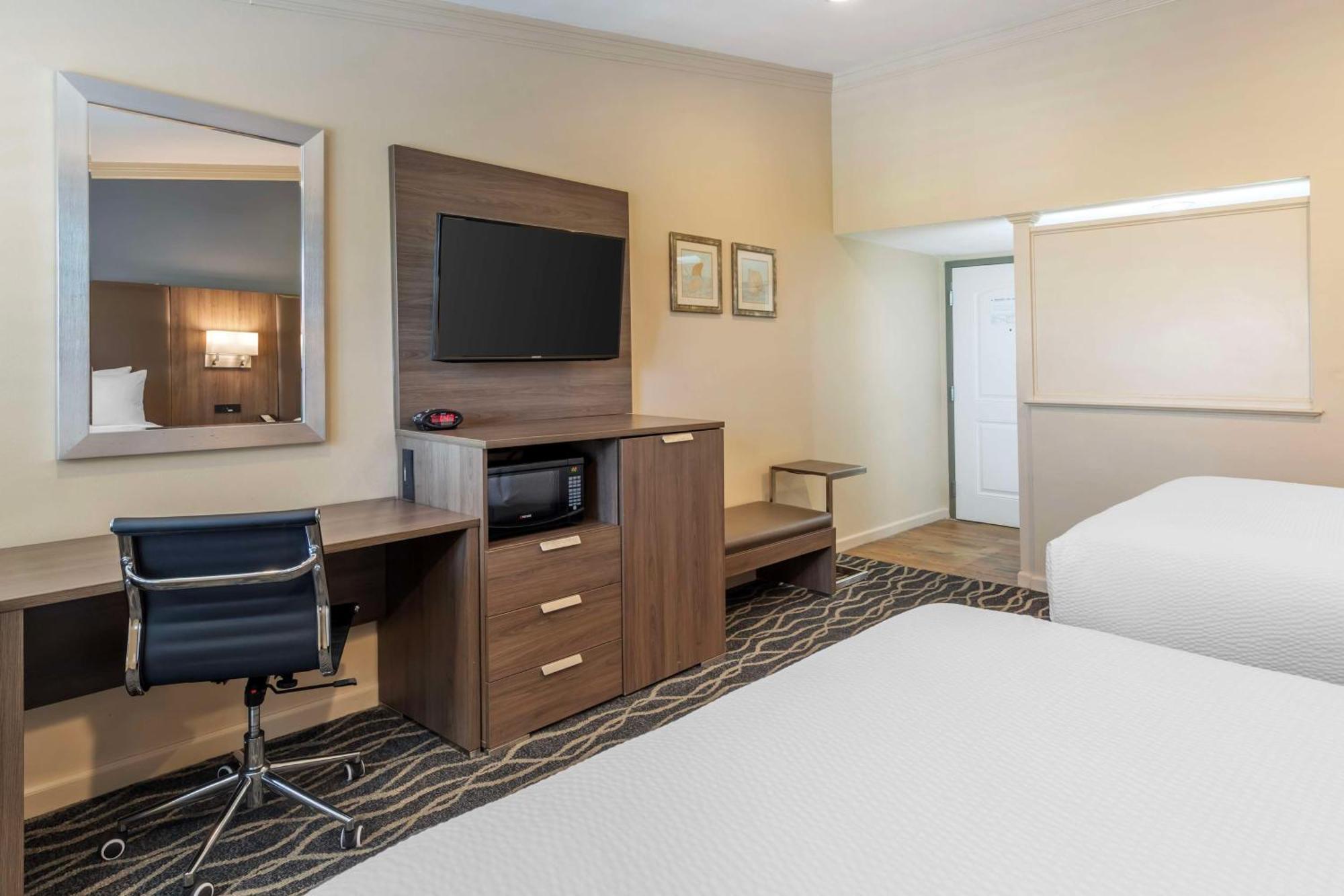 Queen Room with Two Queen Beds