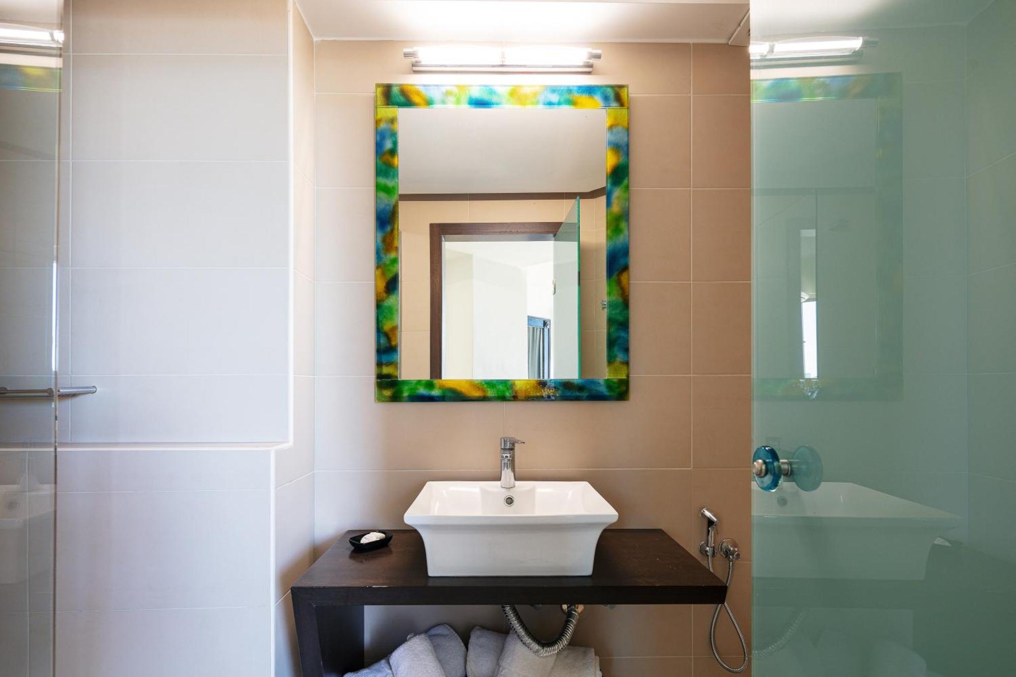 Appartement met Zijdelings Uitzicht op Zee