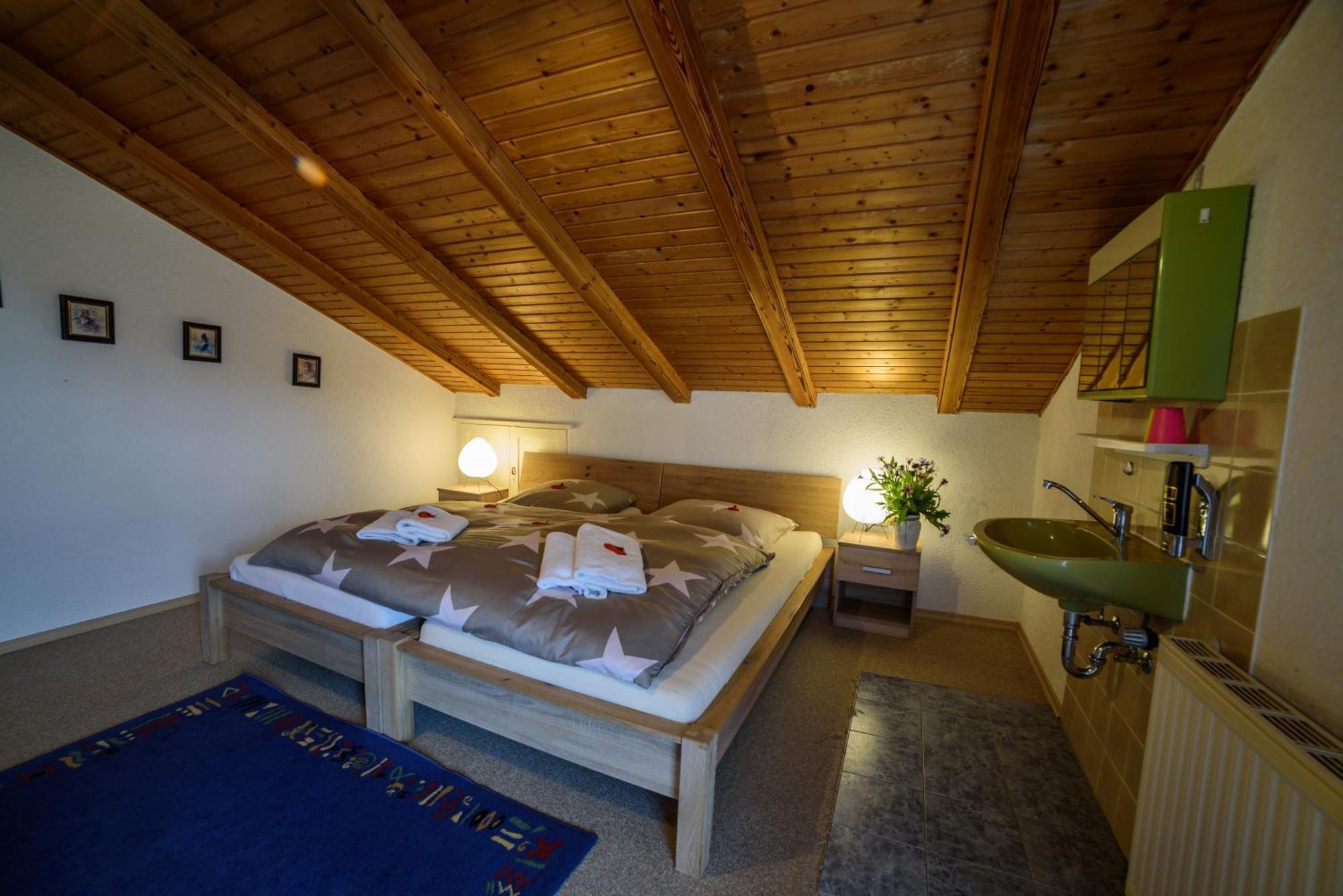 Doppelzimmer mit Gemeinschaftsbad