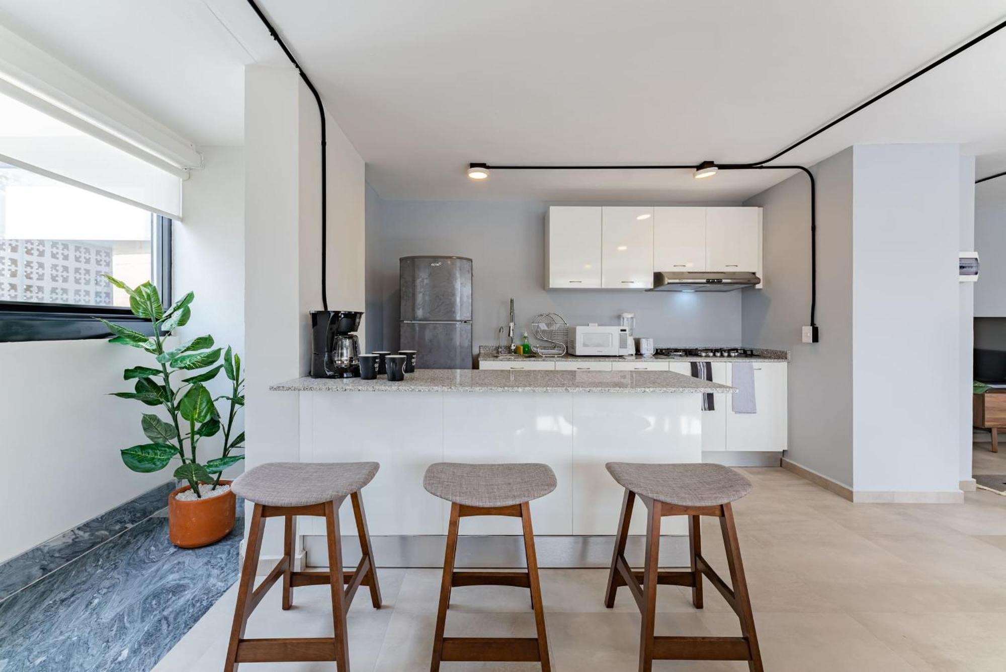 Four-Bedroom Deluxe Apartment