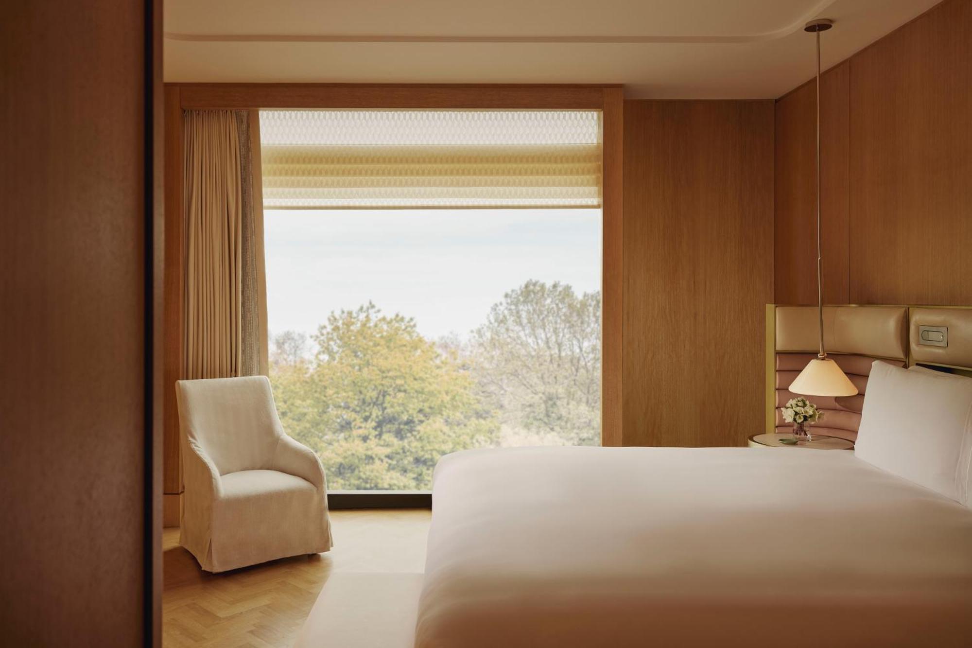 Corner Park Suite