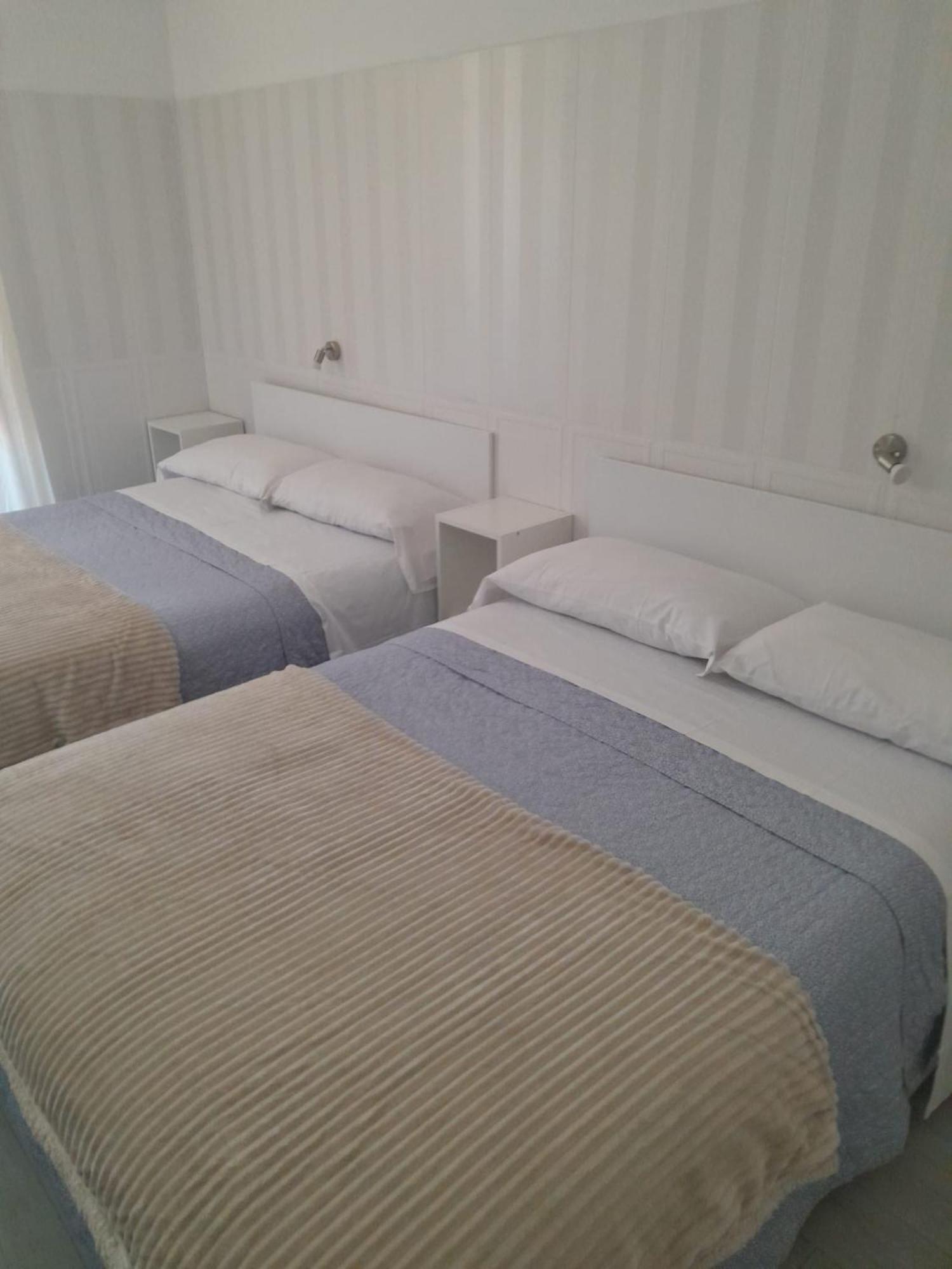 Family Room,1591042161:JPEG