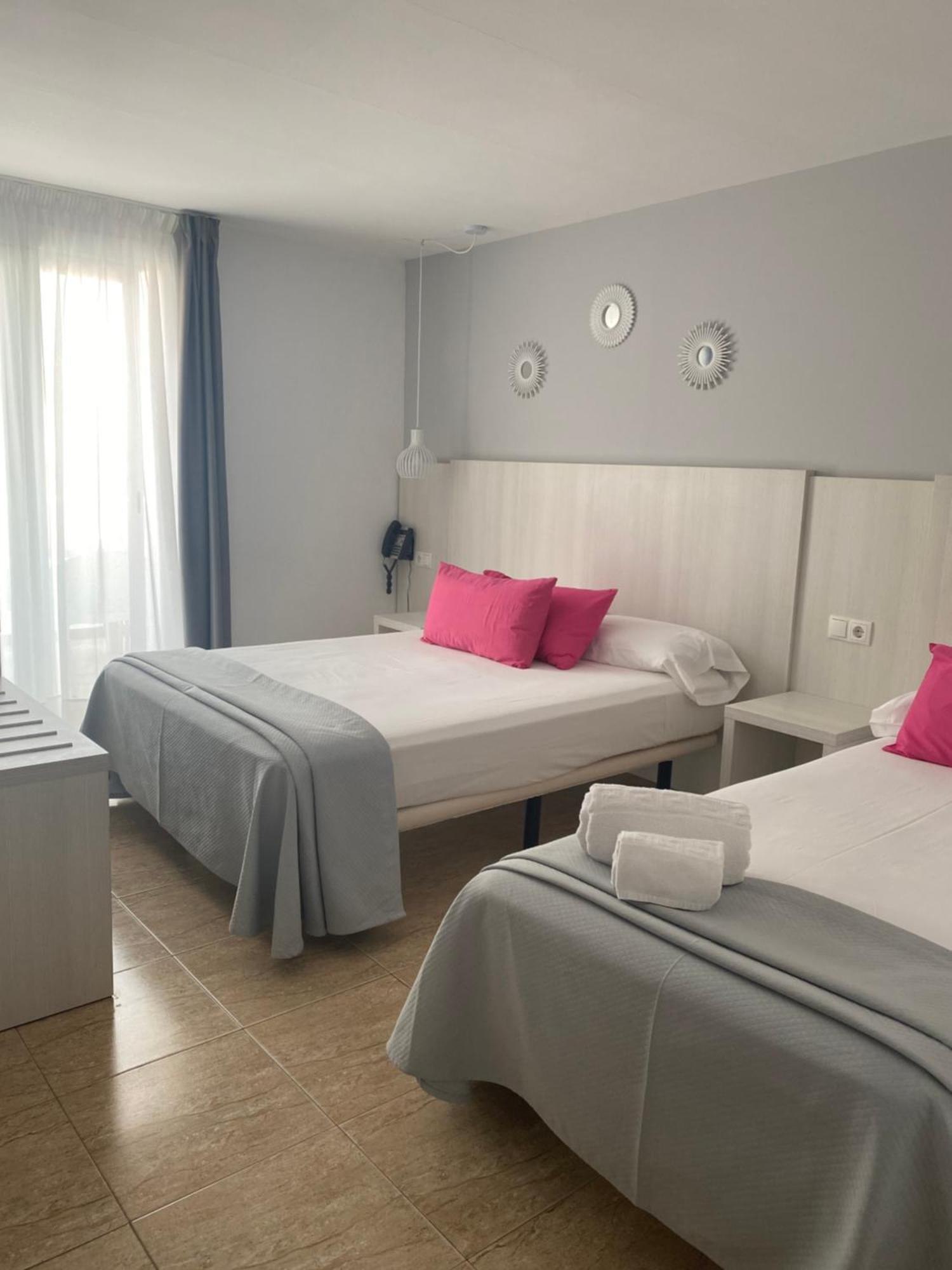 Chambre Quadruple (4 Adultes)
