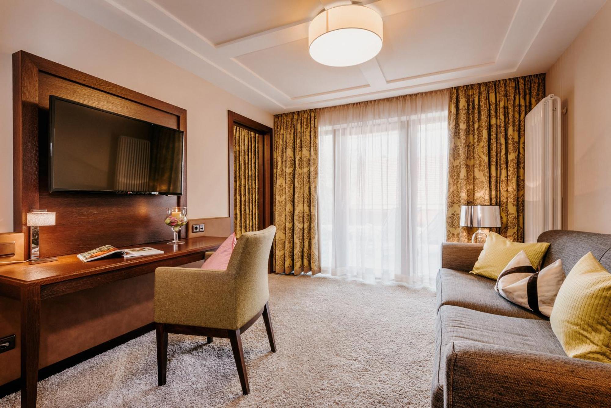 Junior Suite with Balcony