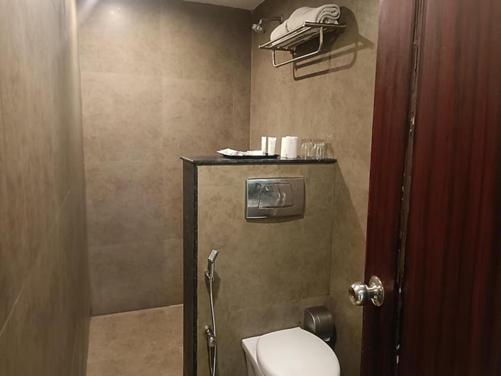 Deluxe King Suite