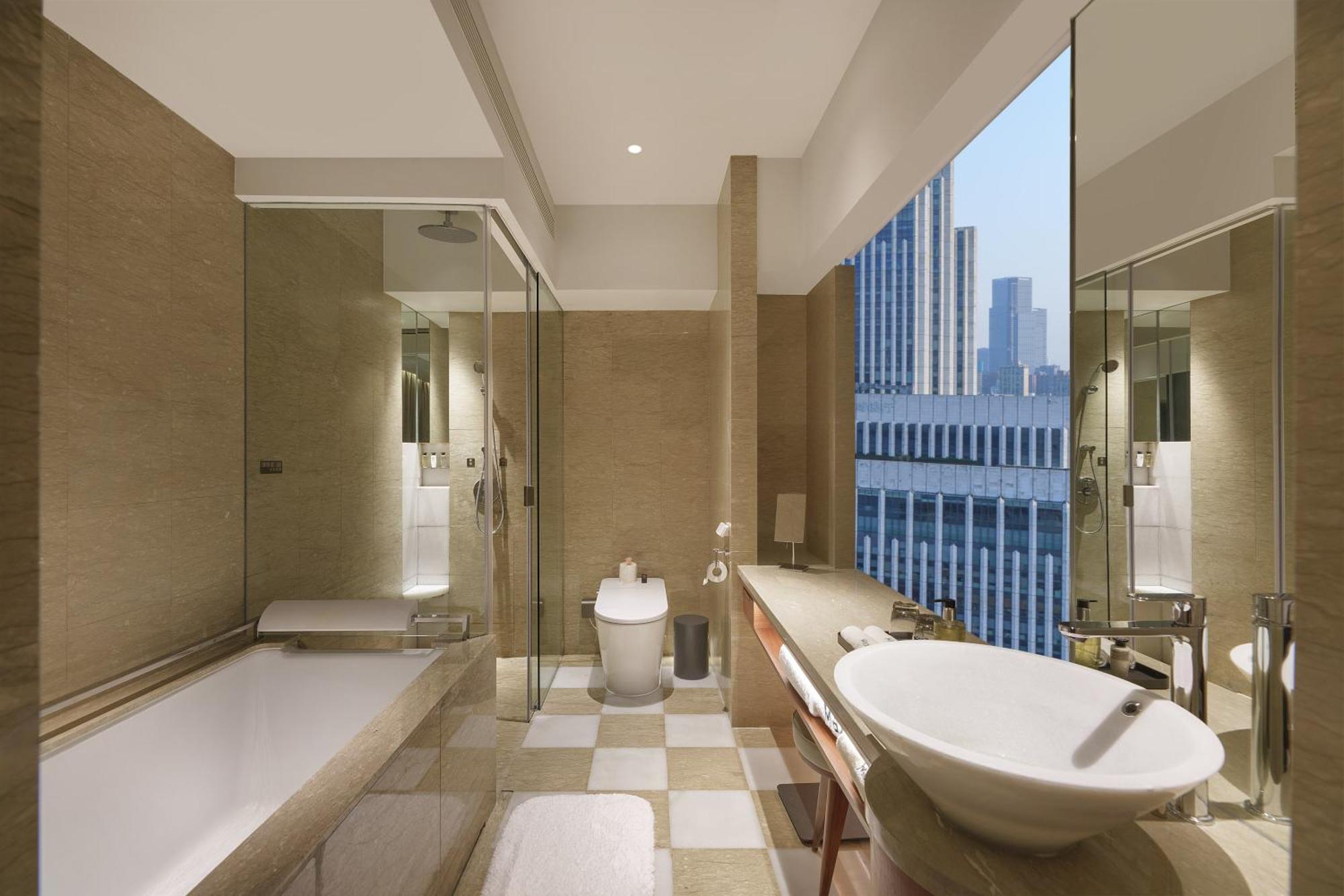 Shanghai Family Suite City View