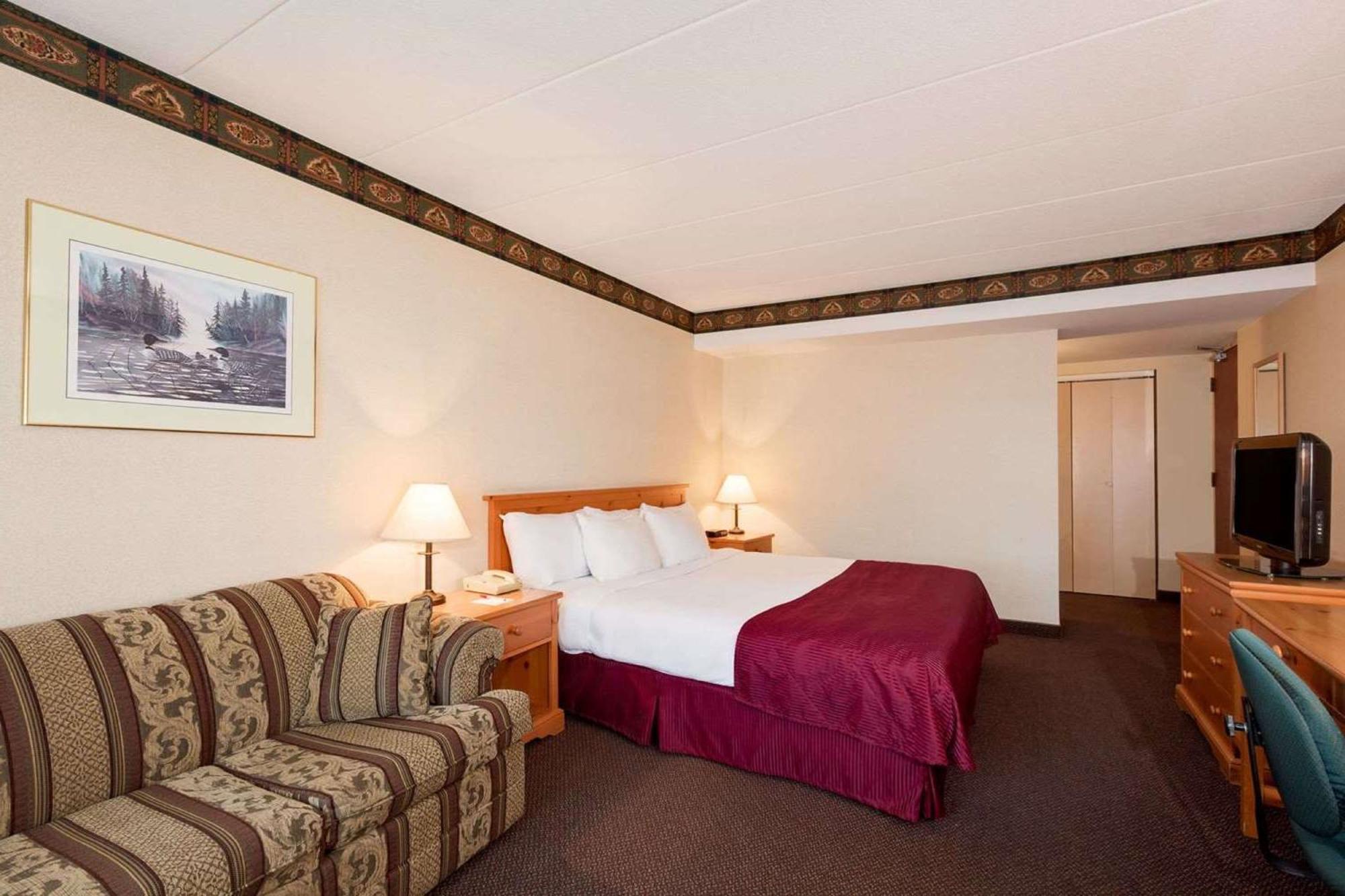 King Room with Sofa Bed - Non-Smoking