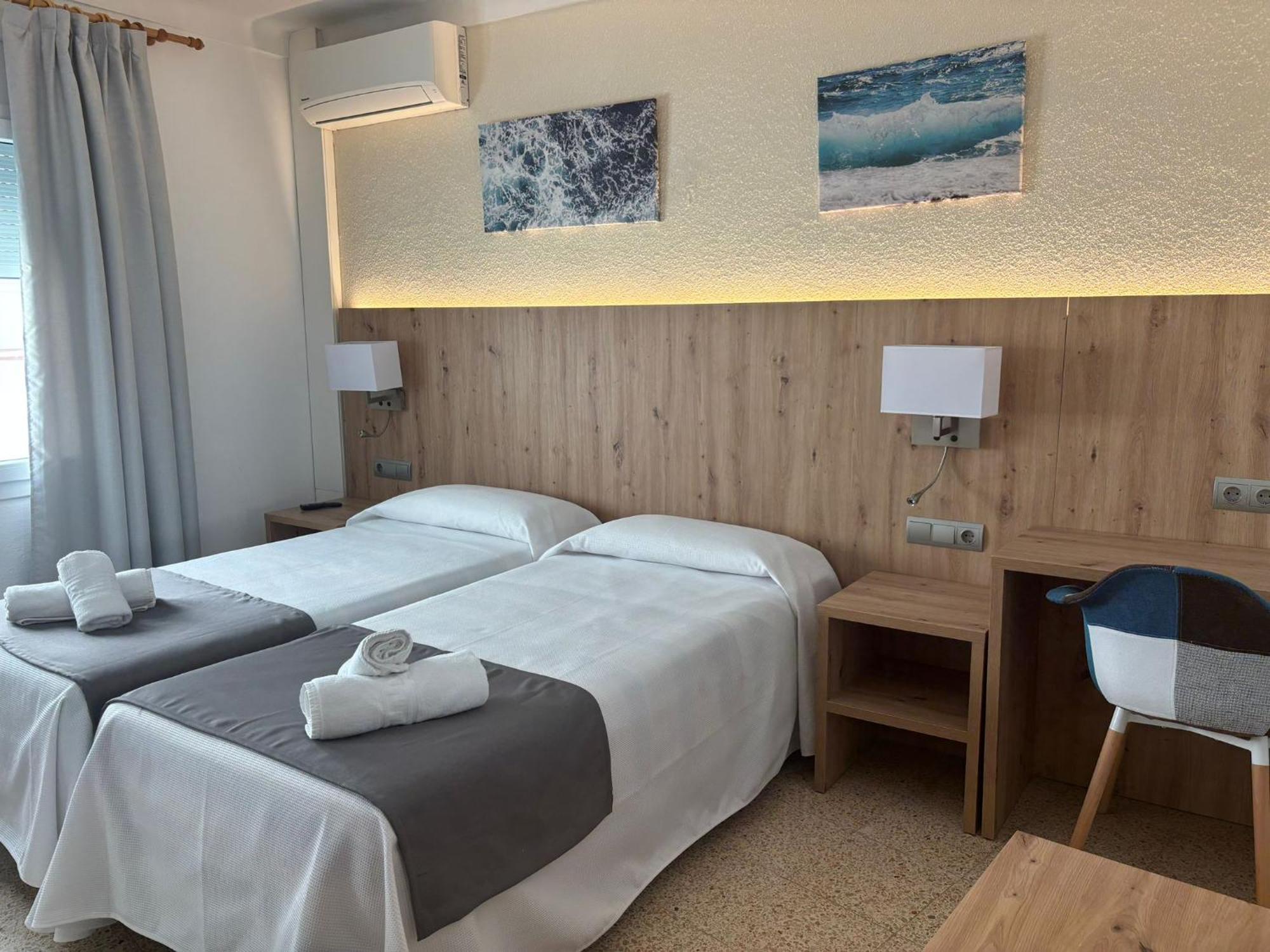 Economy Double or Twin Room,1591492796:JPEG