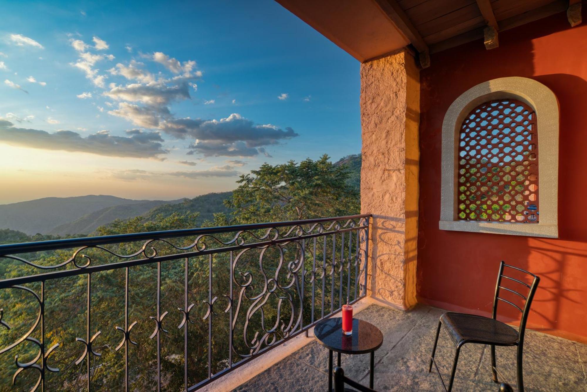 Premium valley view room