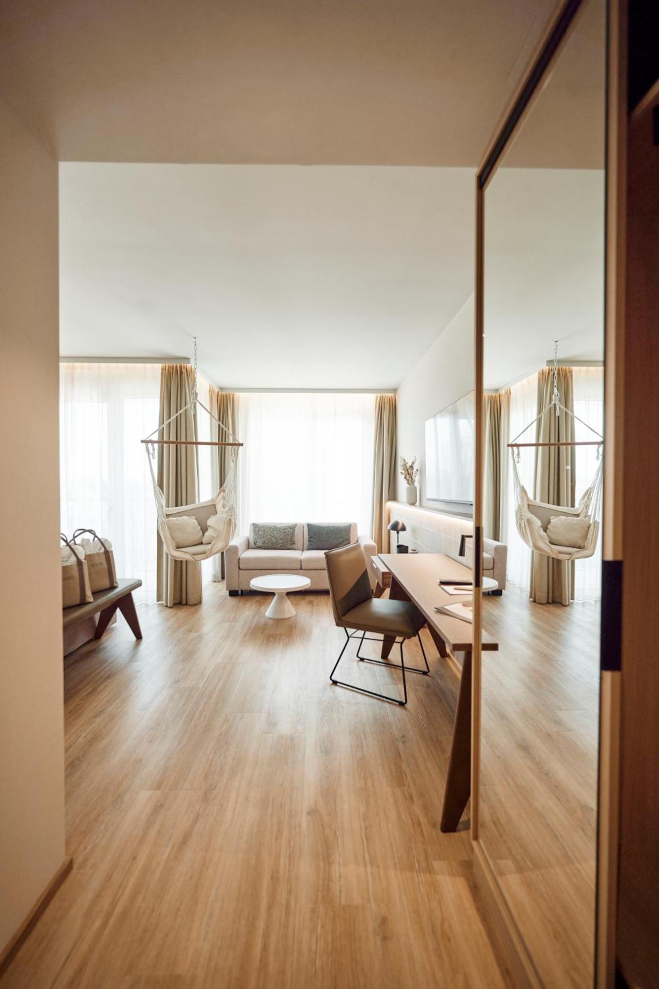 Comfort Room