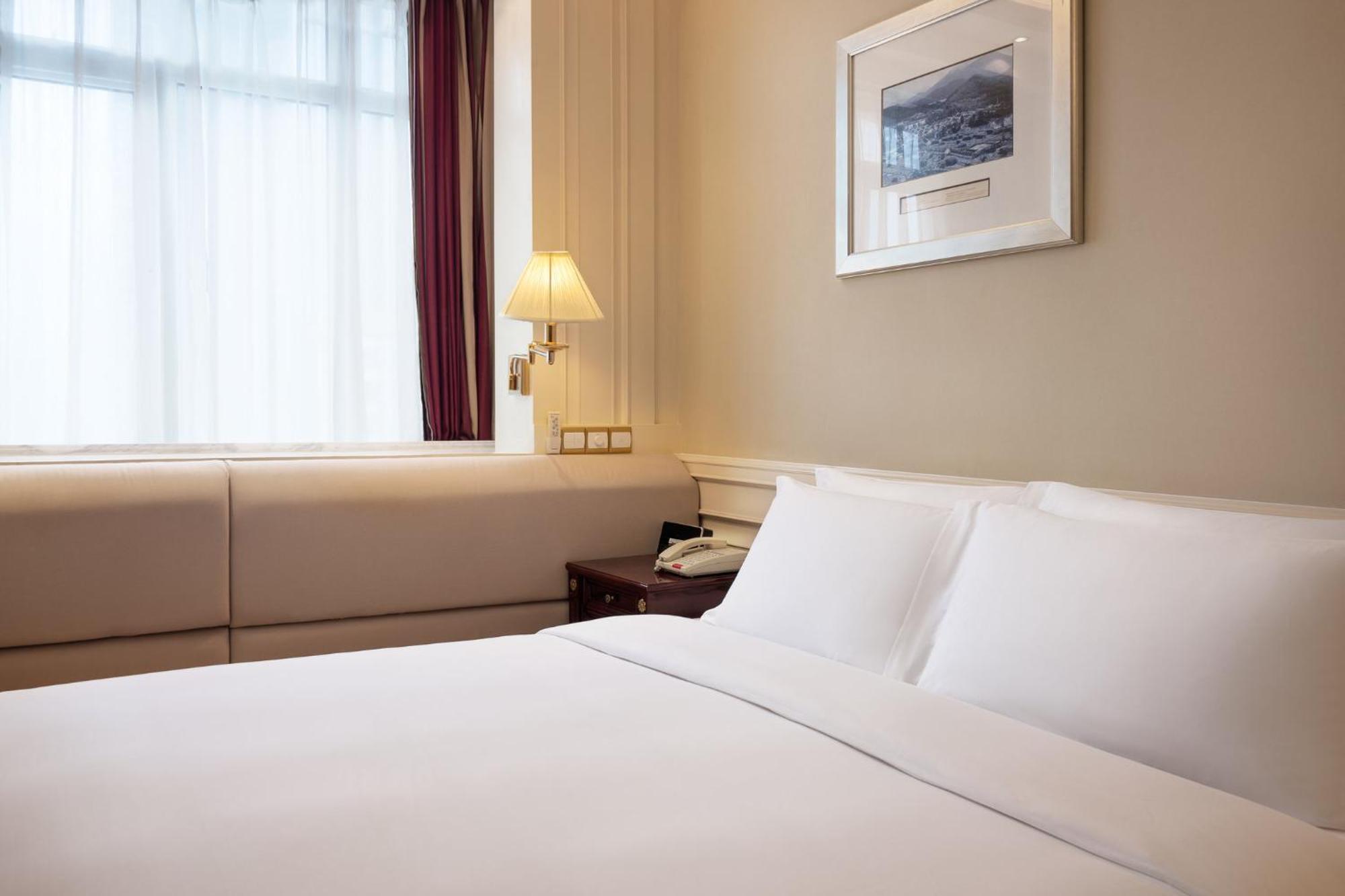 Premium King Room with Jetted Tub