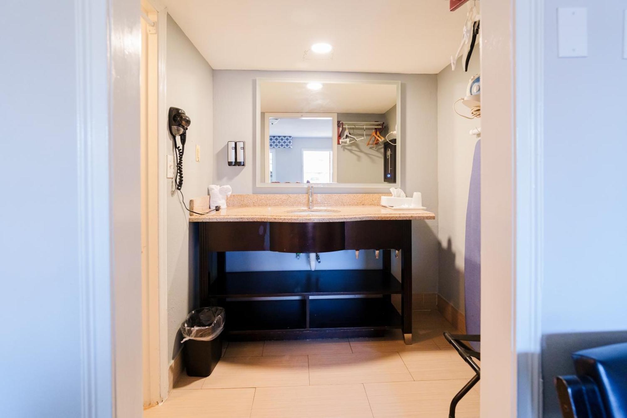 Quarto com Cama Queen-size - Não Fumantes