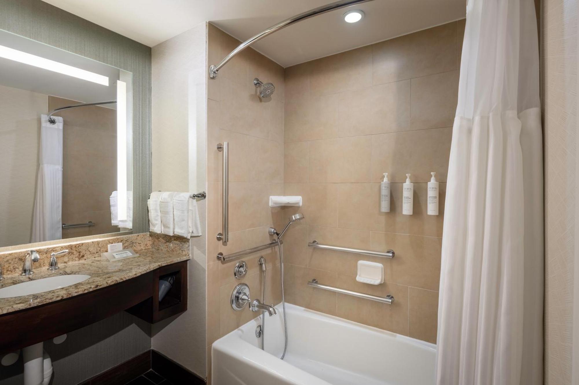 Habitación - 2 camas grandes - Adaptada para personas con discapacidad auditiva
