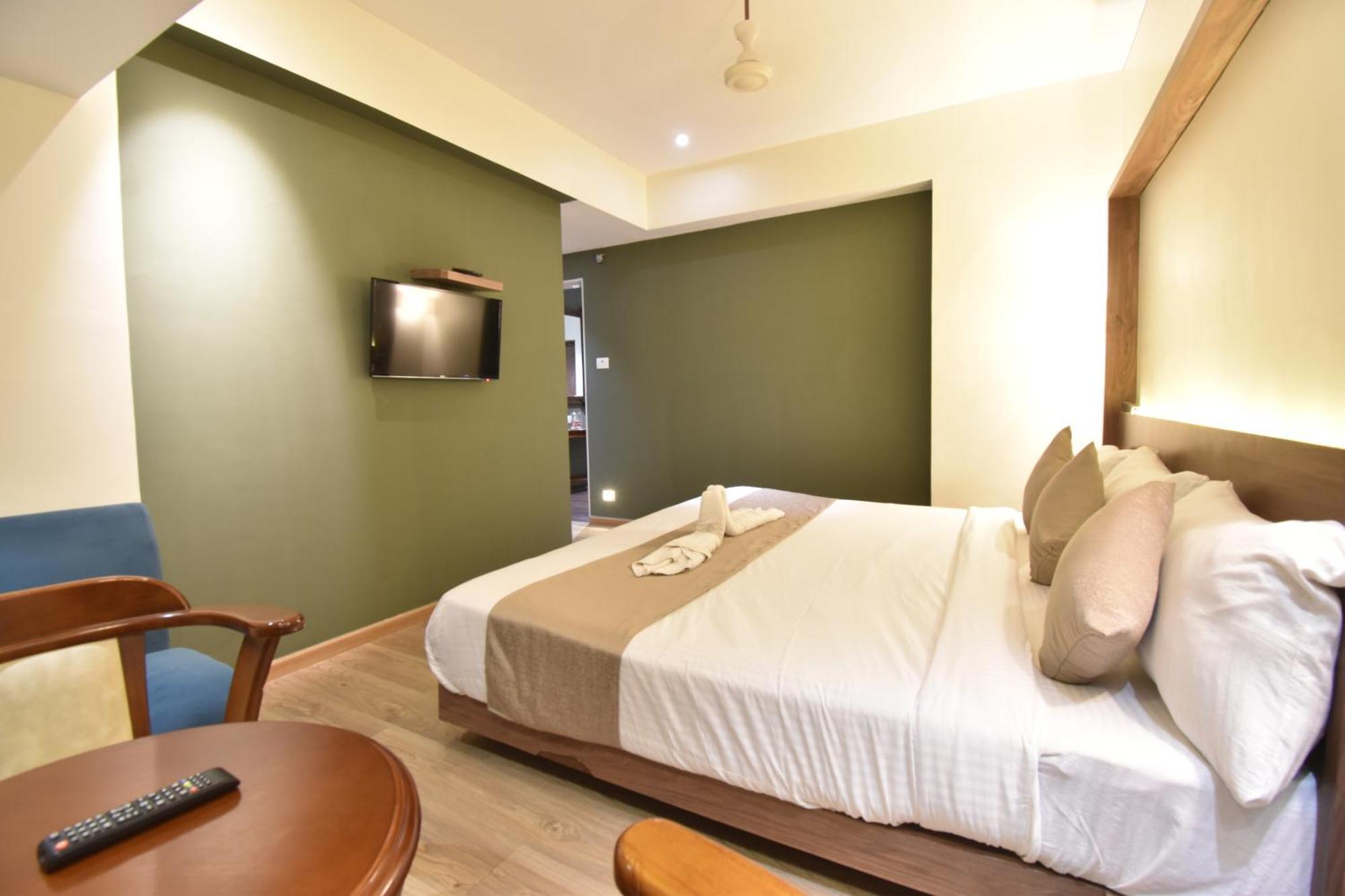 Deluxe Suite