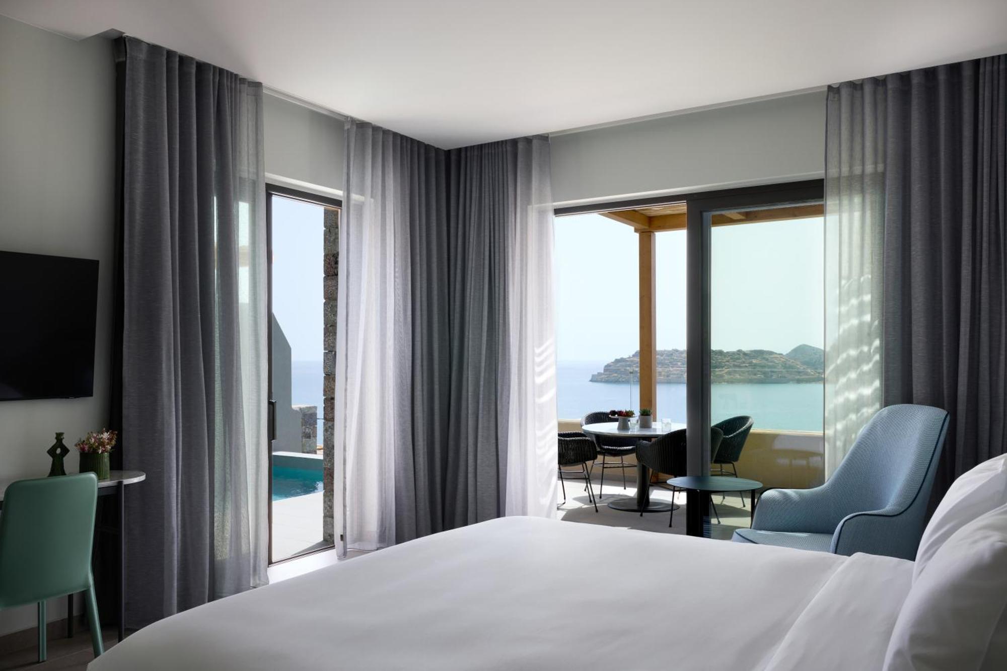 Suite Exécutive avec Piscine Privée - Vue sur Mer