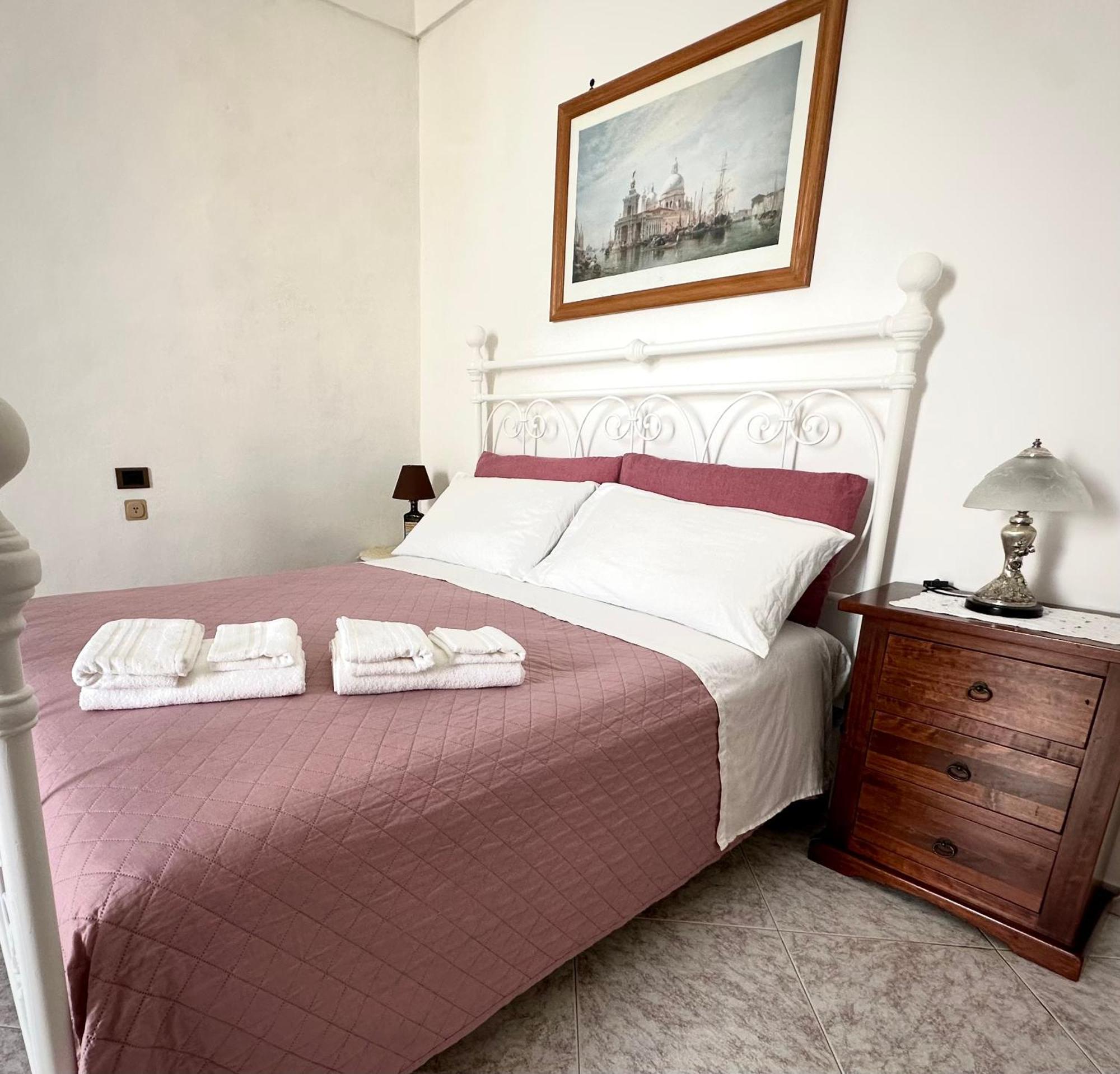 Comfort Triple Room with Shower