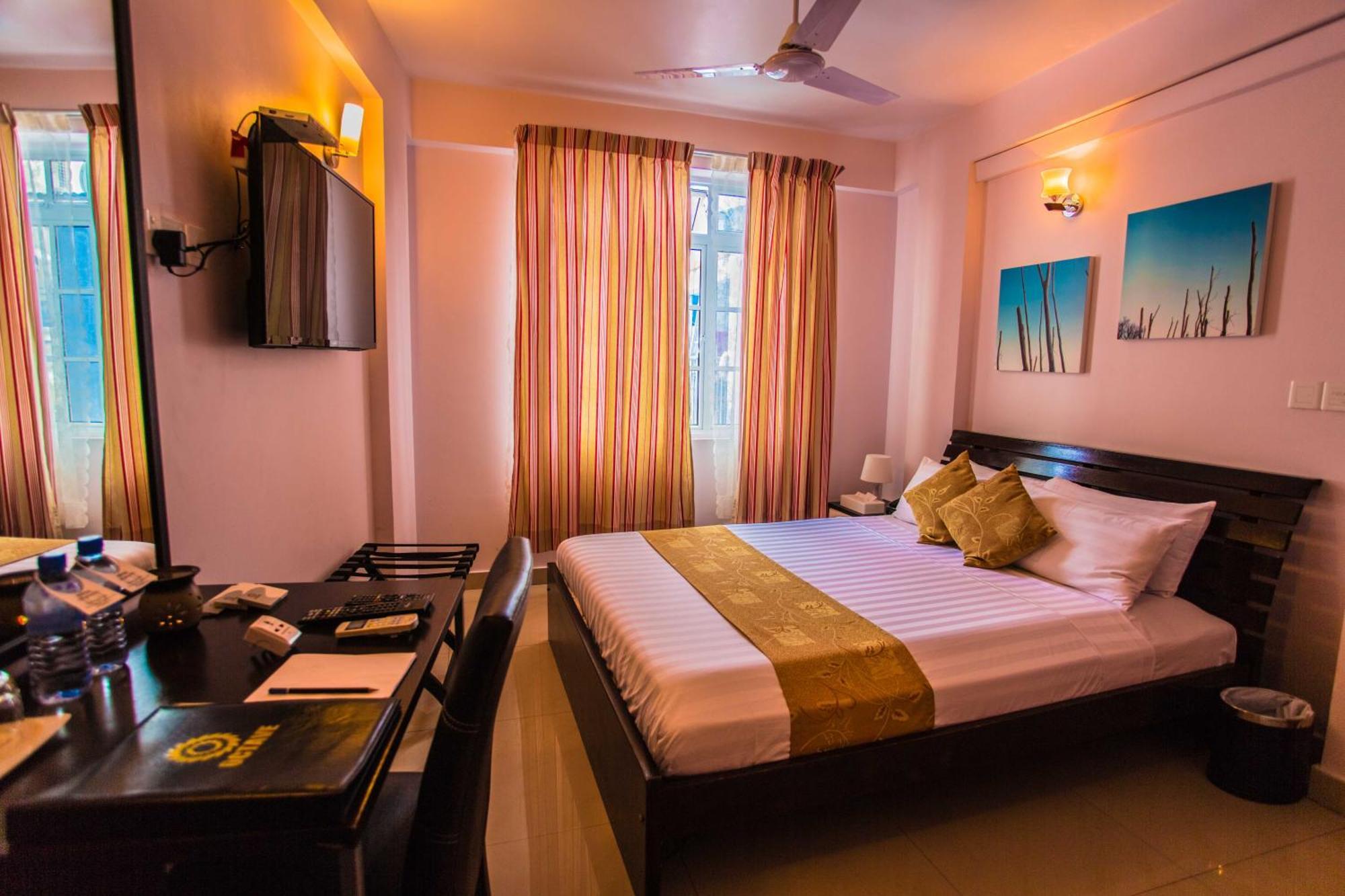 Deluxe Double or Twin Room with City View,1618436264:JPEG