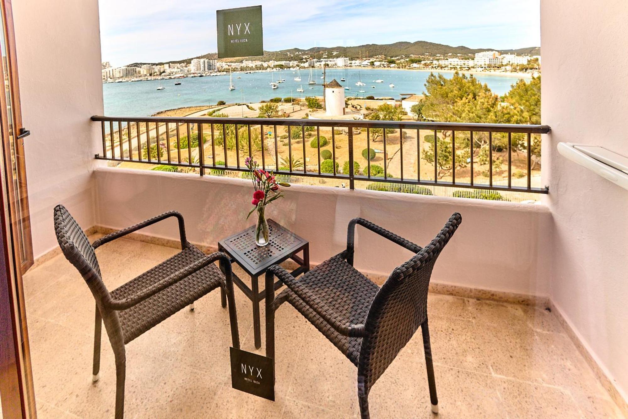 Superior Double Room with Sea View
