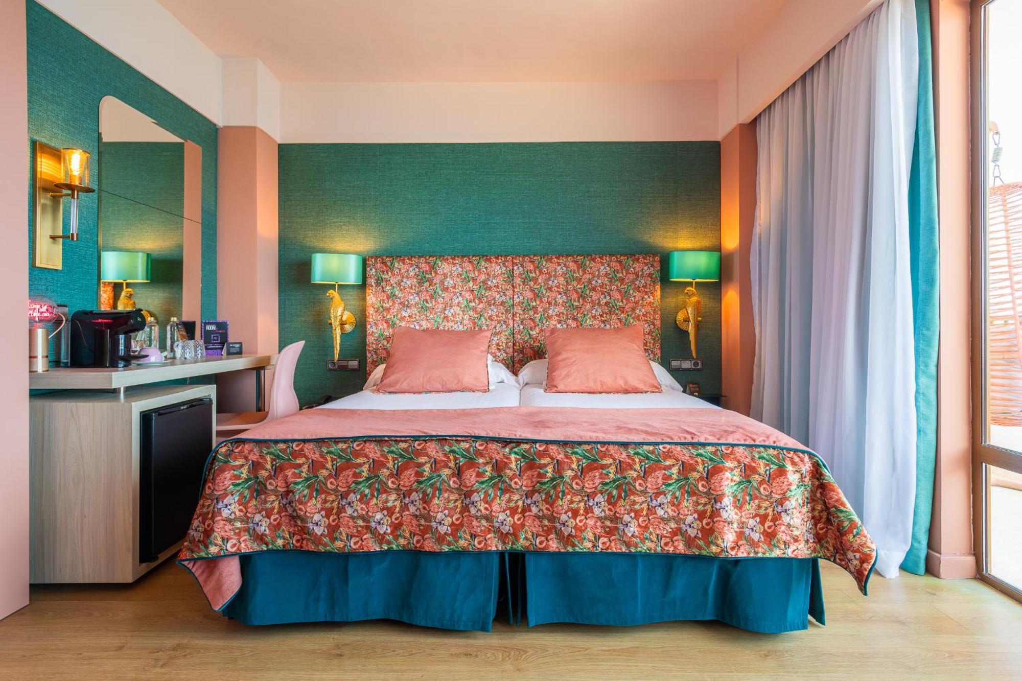 Deluxe Triple Room Sea View