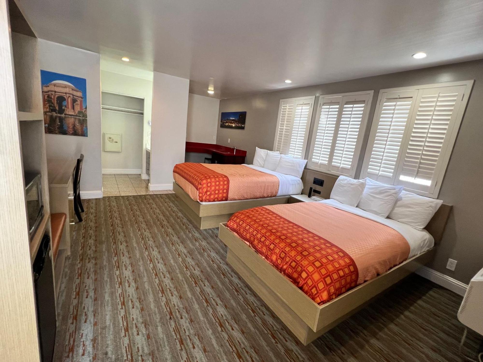 Premier Double Double Room