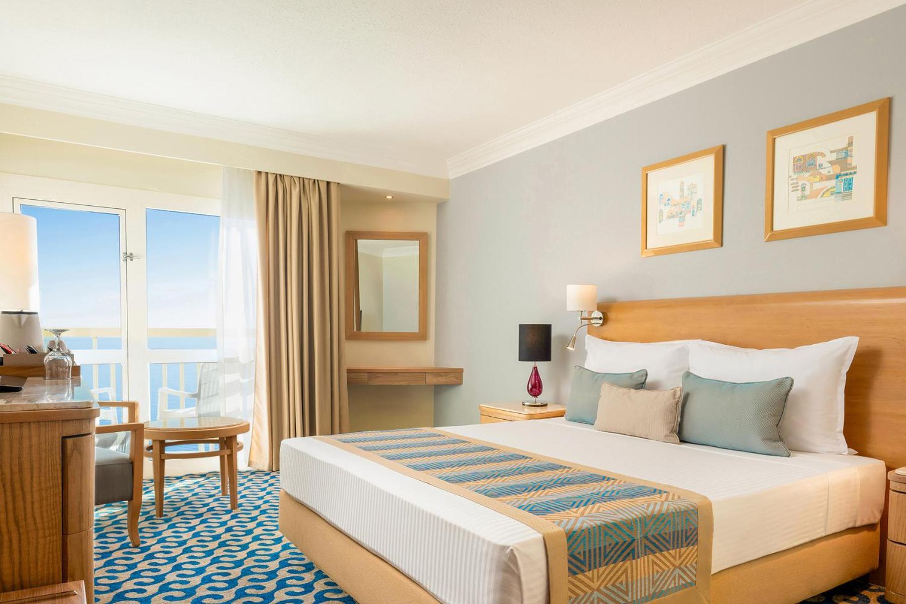 King Coral Suite
