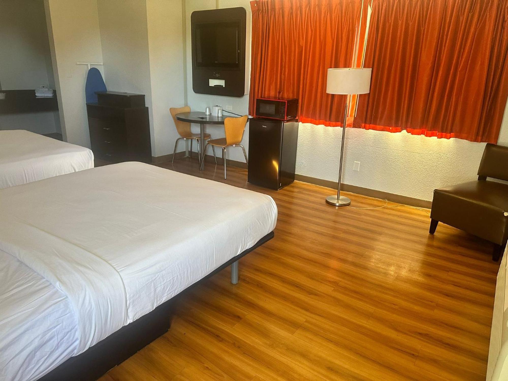 Quadruple Room Non-Smoking