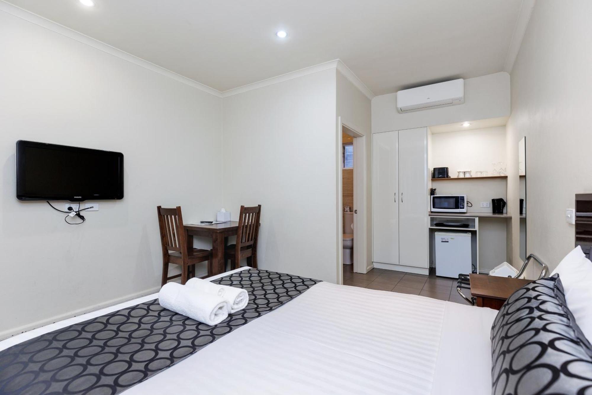 Executive Queen Room